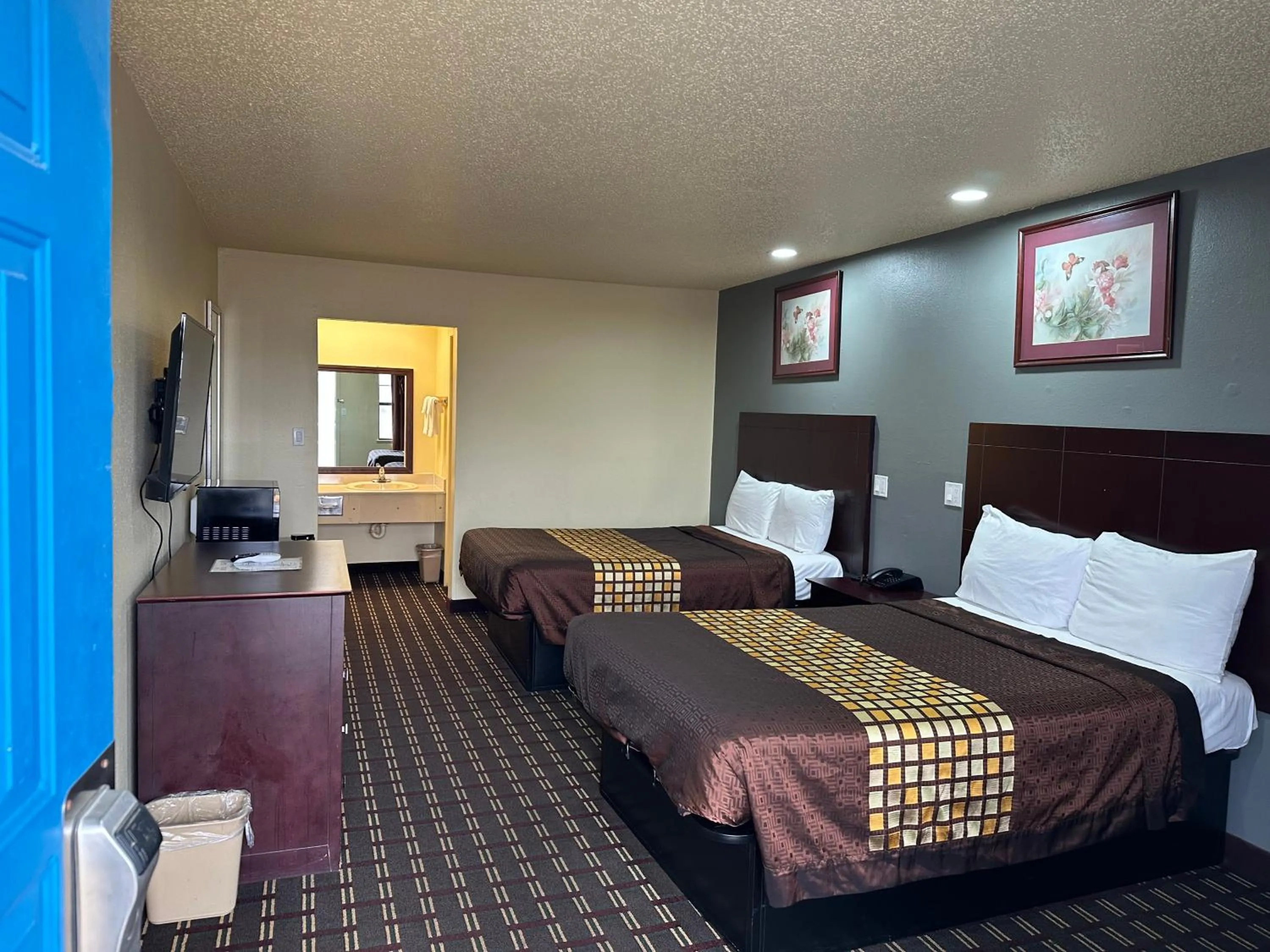 Bed in Executive Inn & Suites Prescott