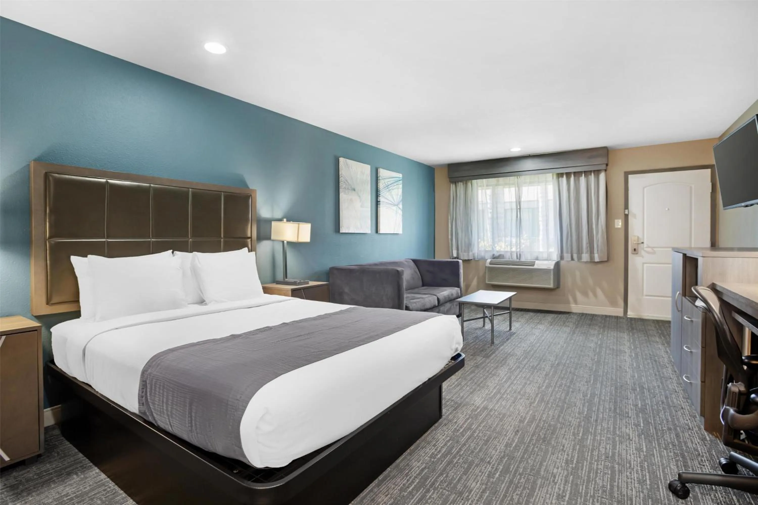 Bed in Best Western Big Country Inn