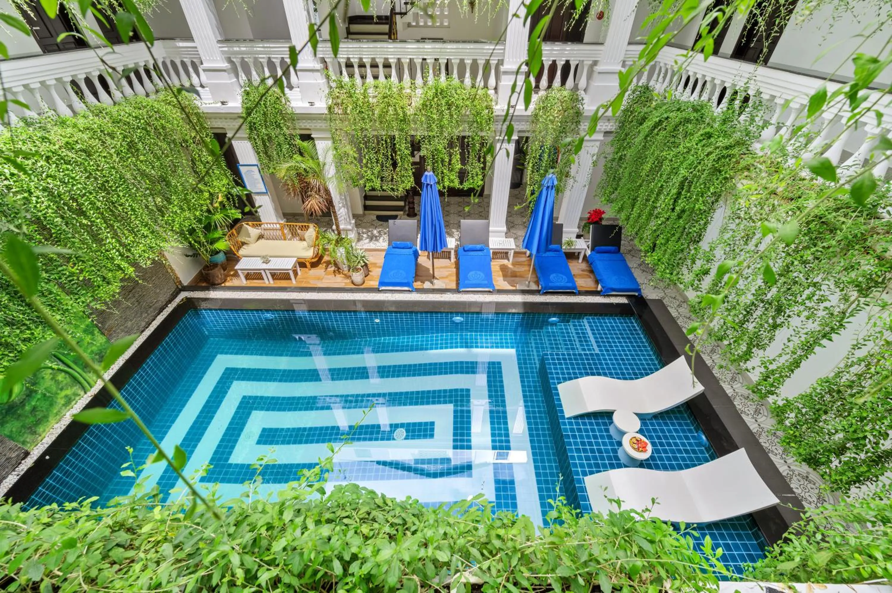 Swimming pool in Royal Mansion Boutique Hoi An