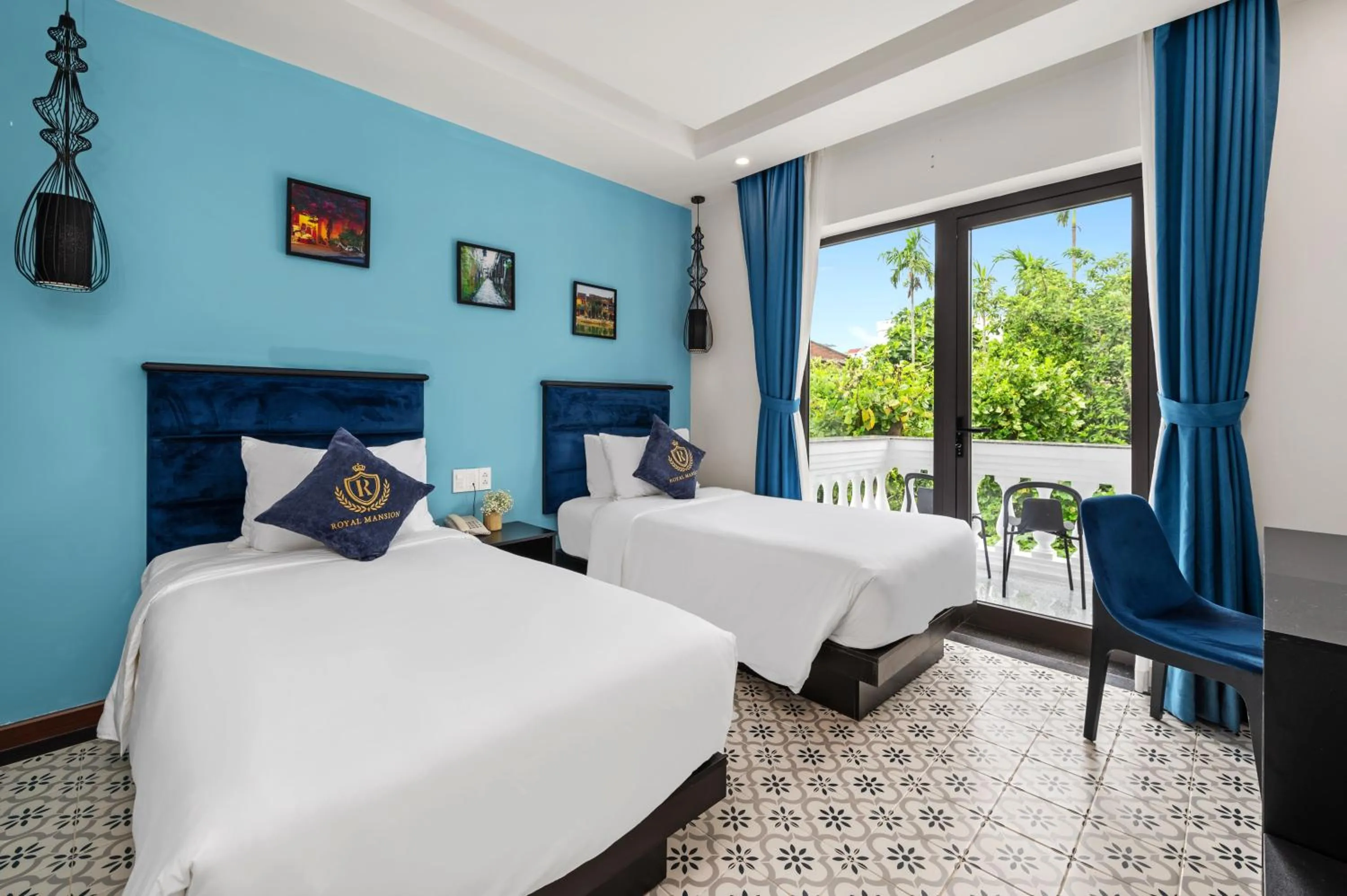 Bed in Royal Mansion Boutique Hoi An