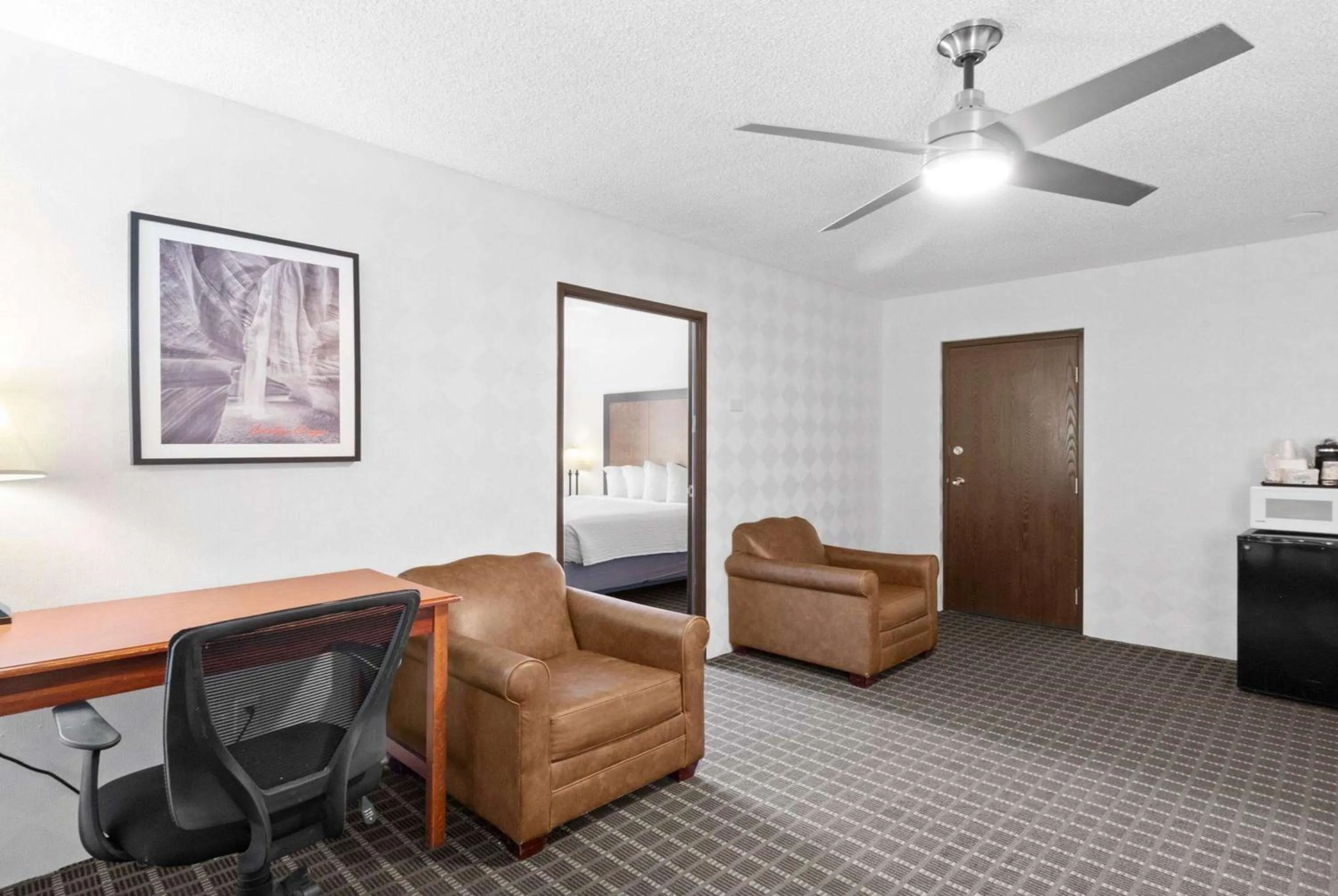 Photo of the whole room in Ramada by Wyndham Richfield UT I-70