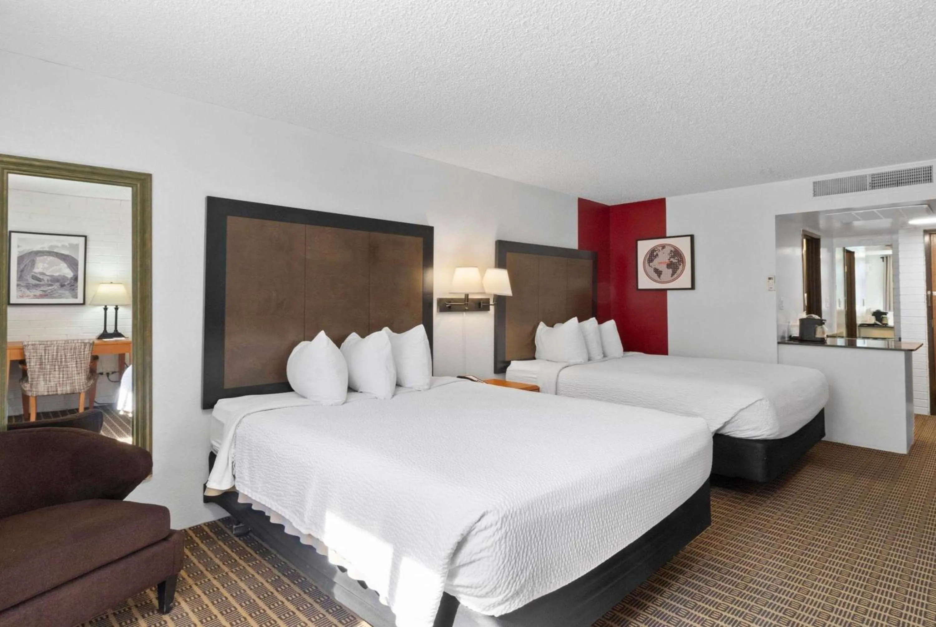 Photo of the whole room, Bed in Ramada by Wyndham Richfield UT I-70
