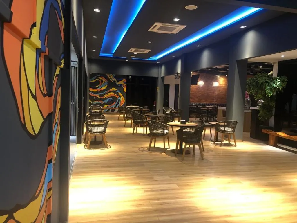 Property building, Restaurant/Places to Eat in Grand Caman hotel