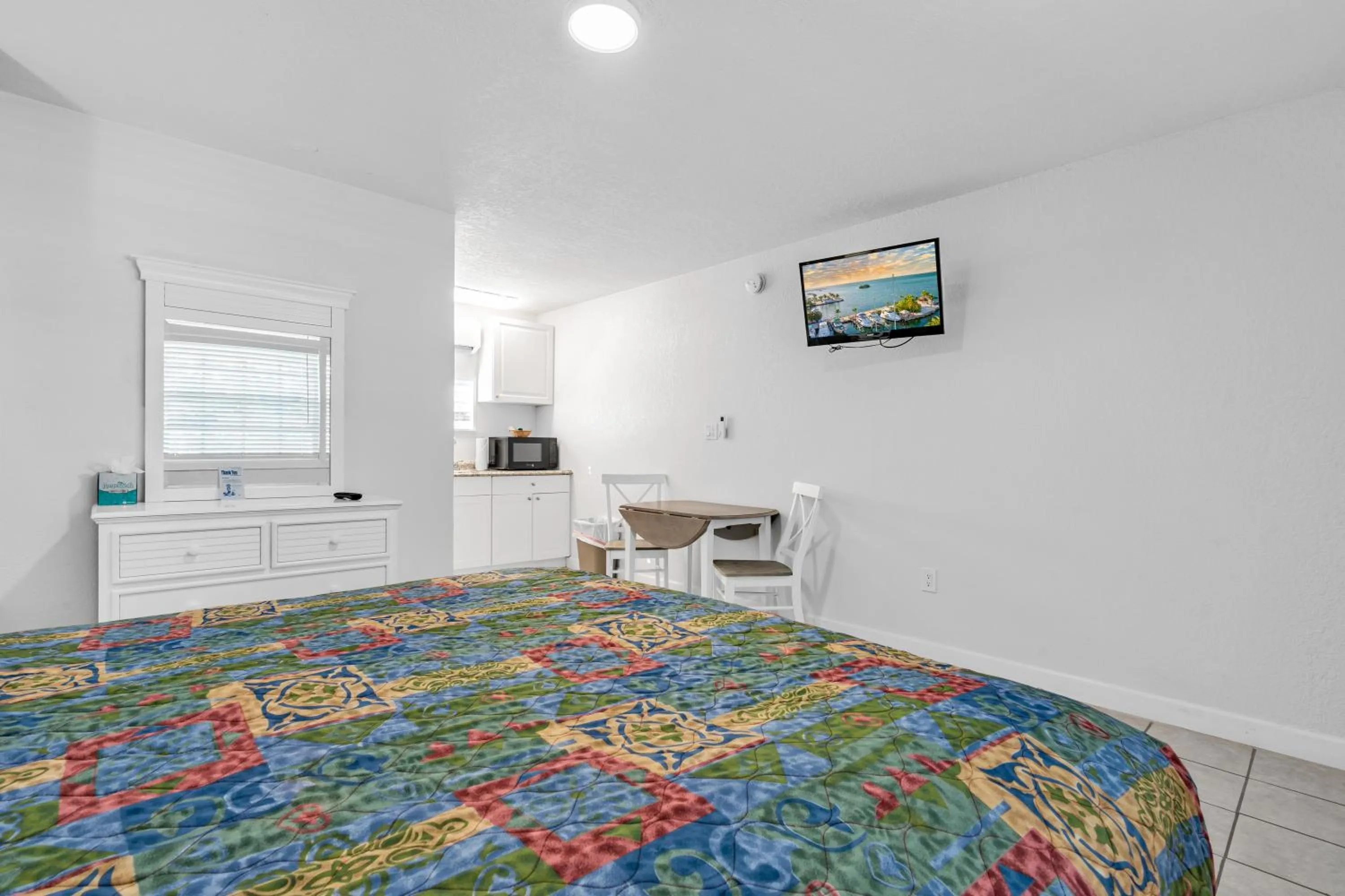 Bed in Blackfin Resort and Marina