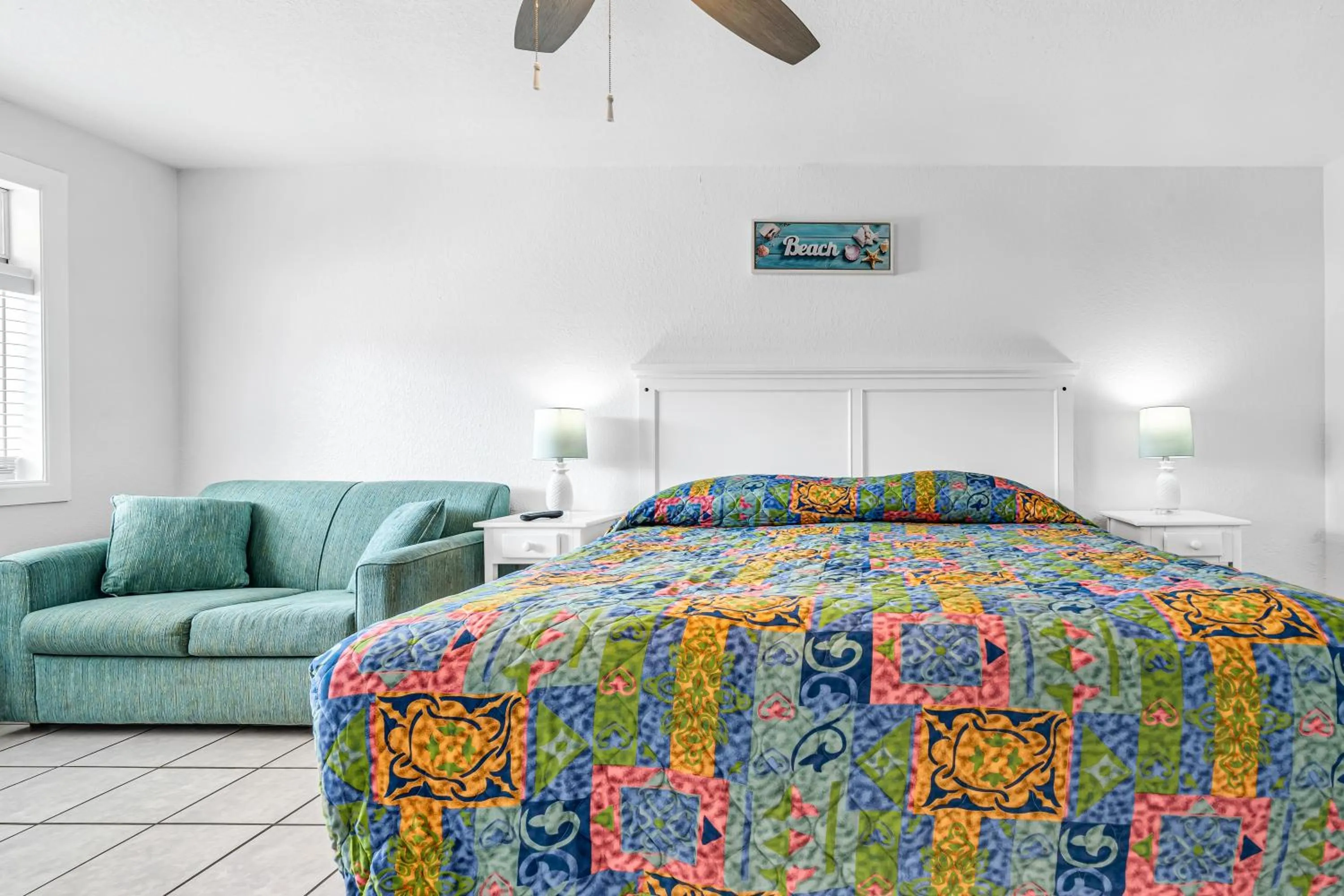 Bed in Blackfin Resort and Marina