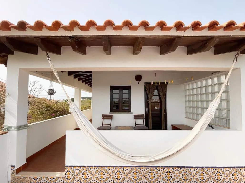 Property building in Da Silva Surfcamp- Terrassenzimmer mit Frühstück