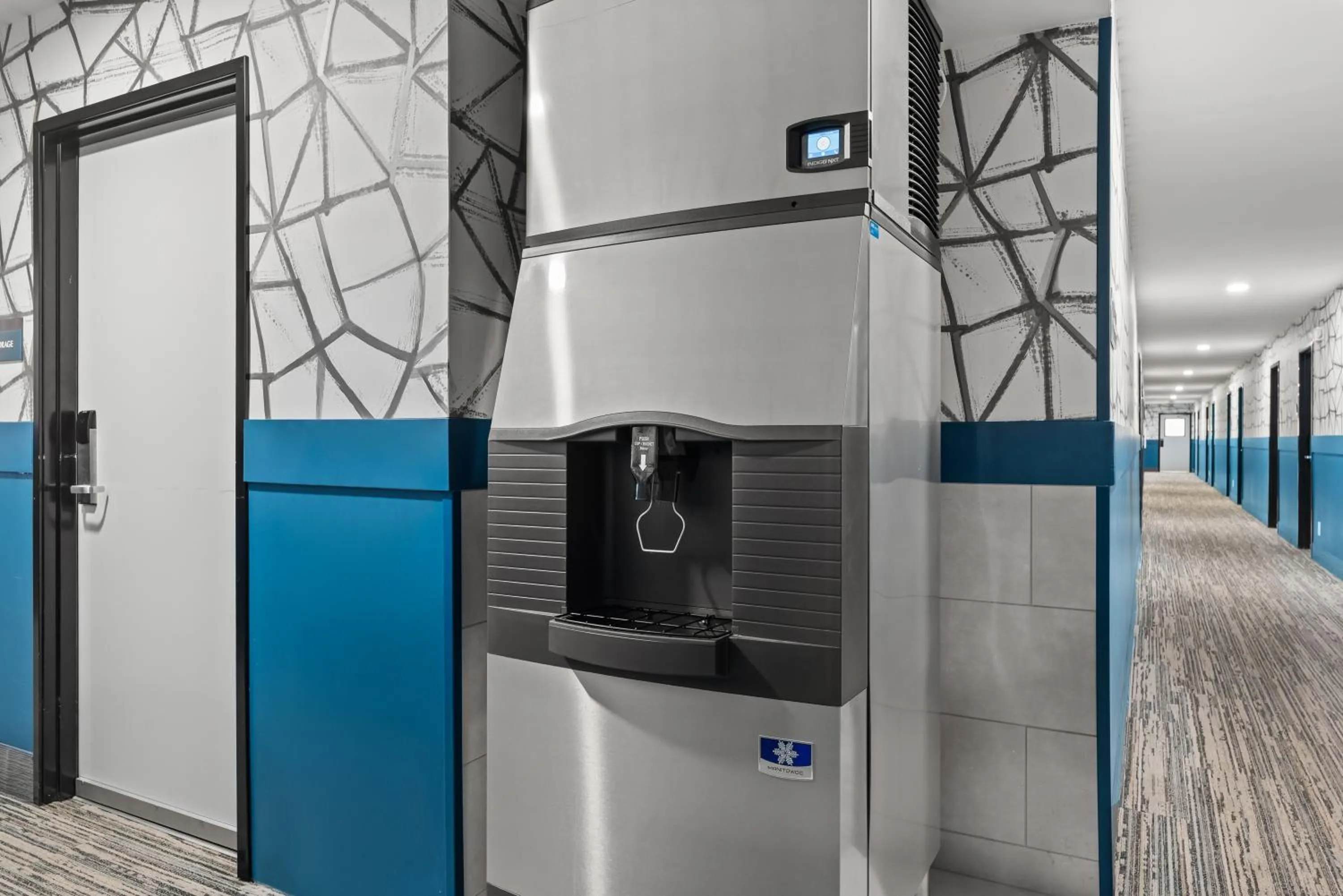 room service in The Ellsworth Hotel, an Ascend Collection Hotel