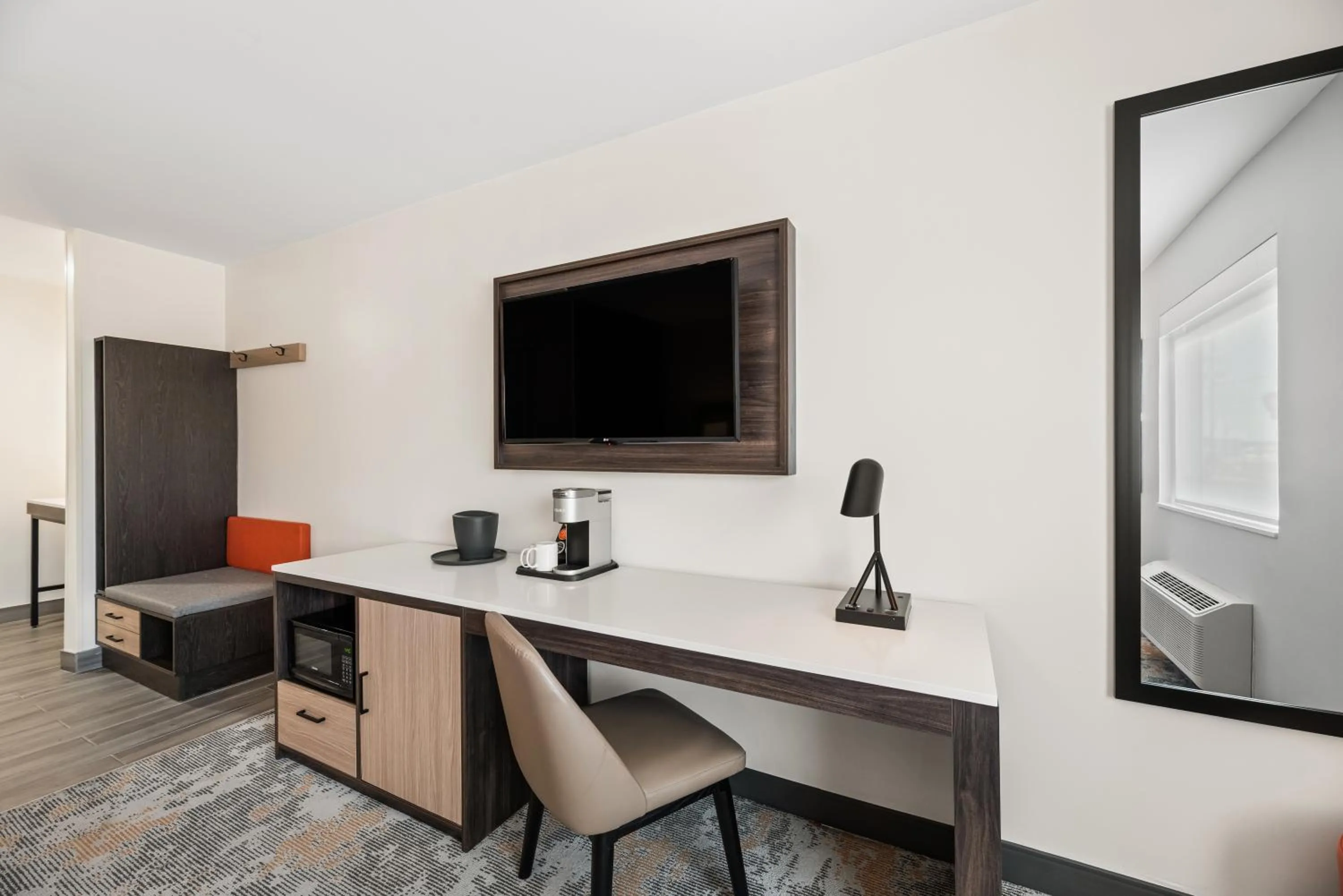 Bedroom in The Ellsworth Hotel, an Ascend Collection Hotel
