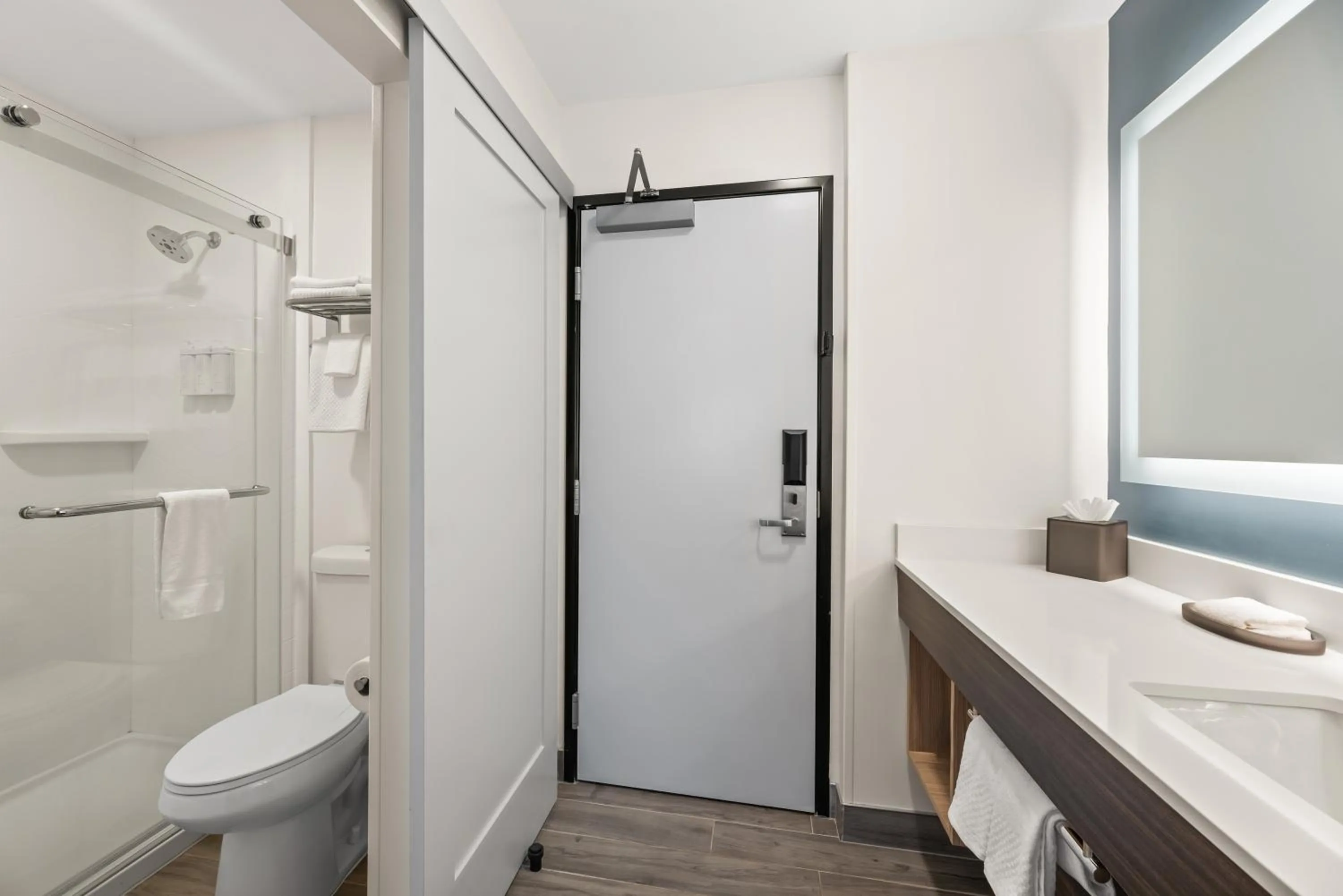 Bathroom in The Ellsworth Hotel, an Ascend Collection Hotel