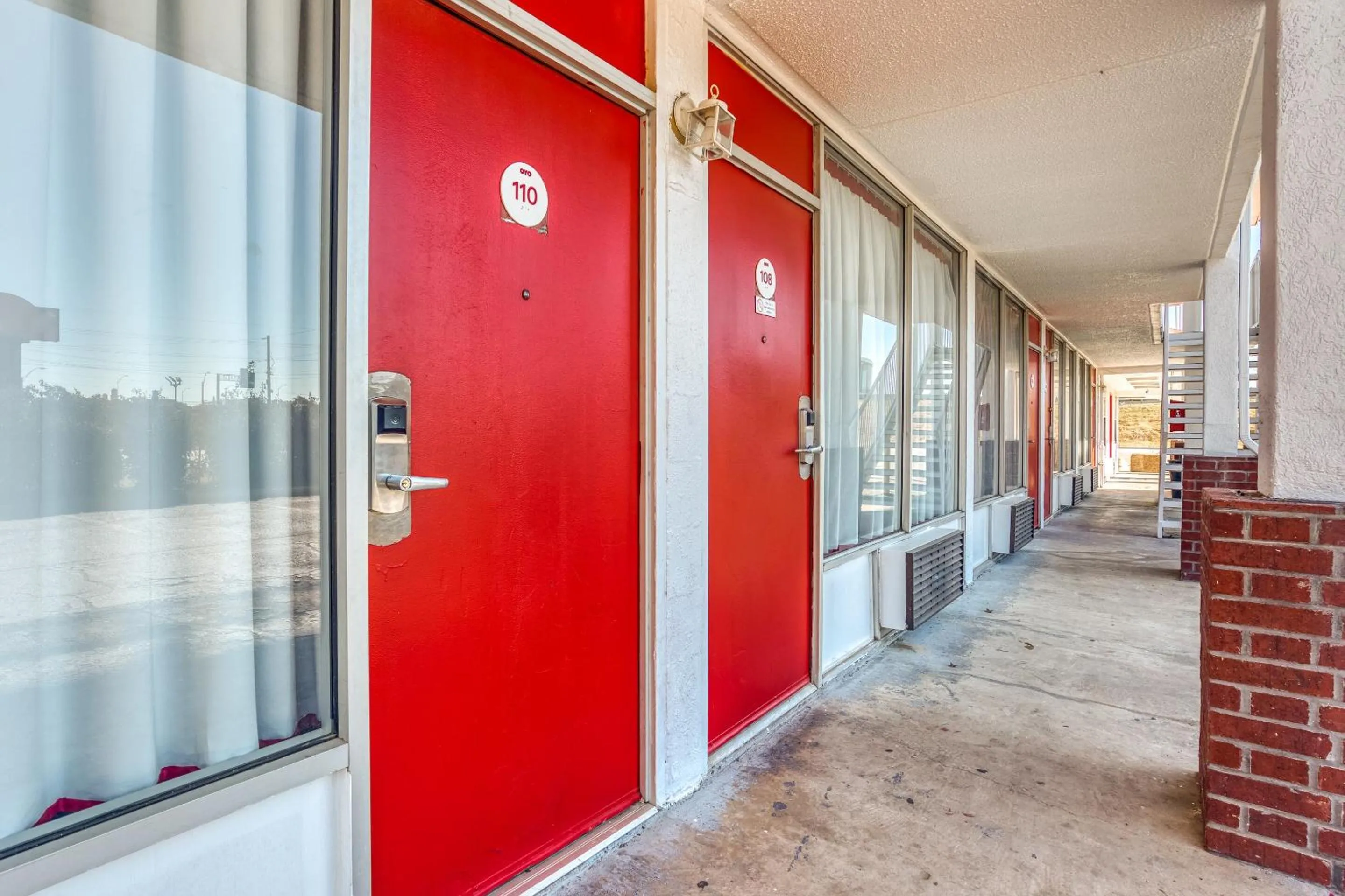 Lobby or reception in OYO Hotel Waco University Area I-35