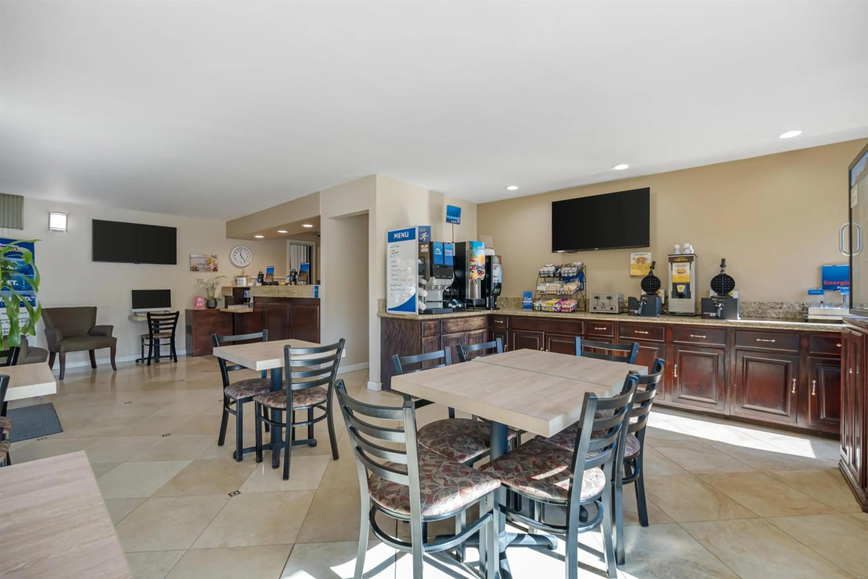 Breakfast in Best Western La Posada Motel