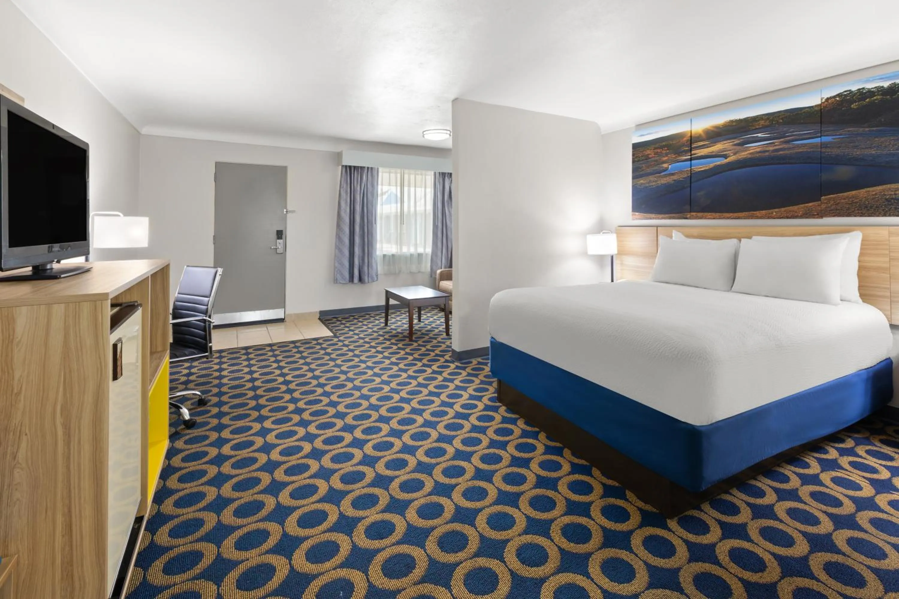 Bed in Days Inn by Wyndham Wauseon