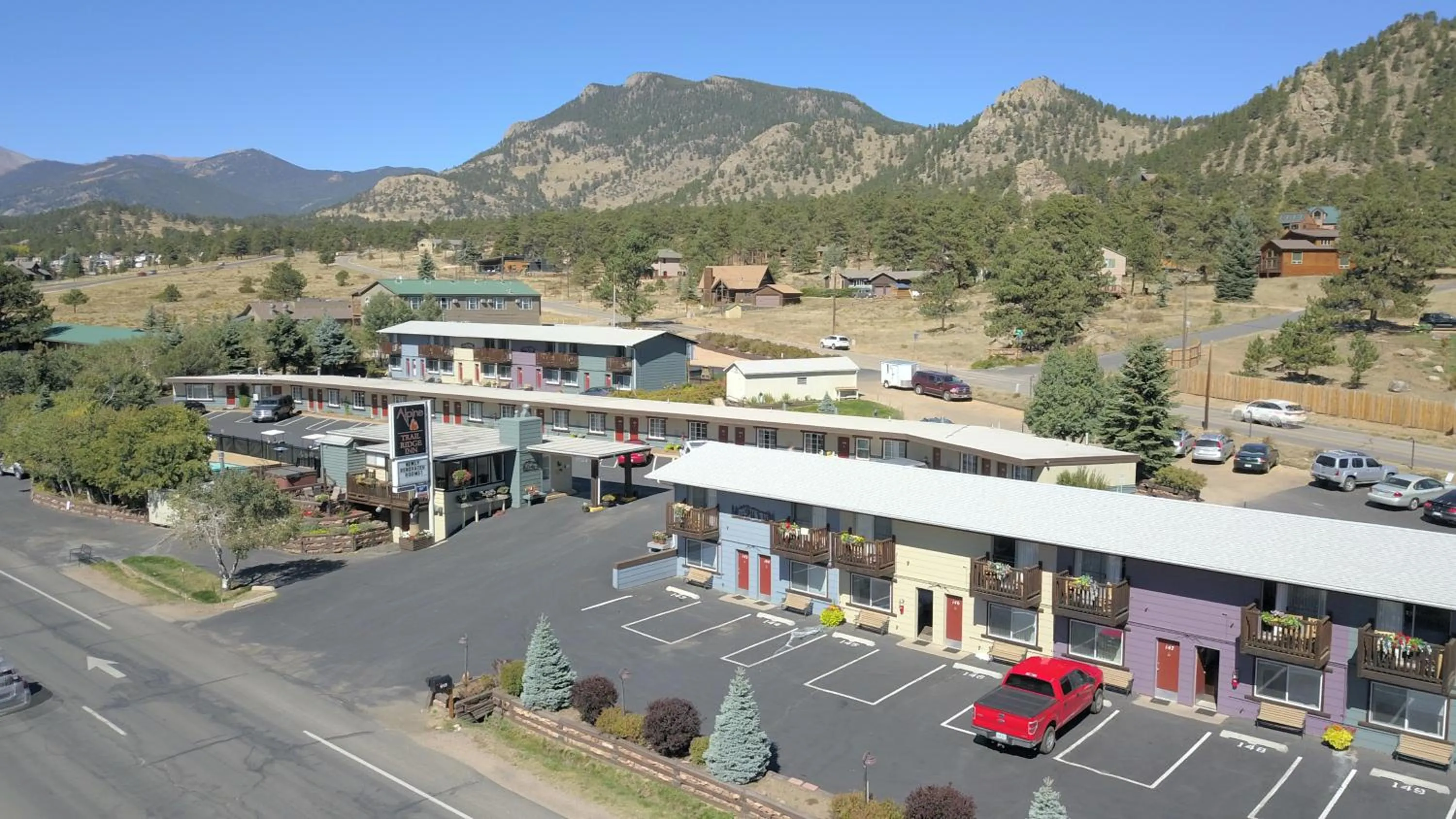 Neighbourhood in Alpine Trail Ridge Inn