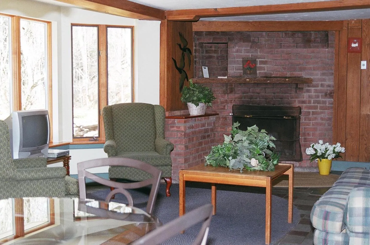 Communal lounge/ TV room in Winter Clove Family Inn