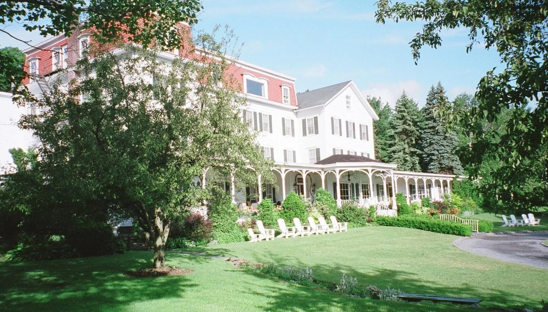 Facade/entrance in Winter Clove Family Inn