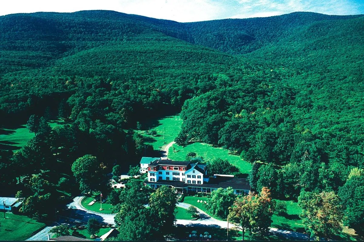 Facade/entrance in Winter Clove Family Inn