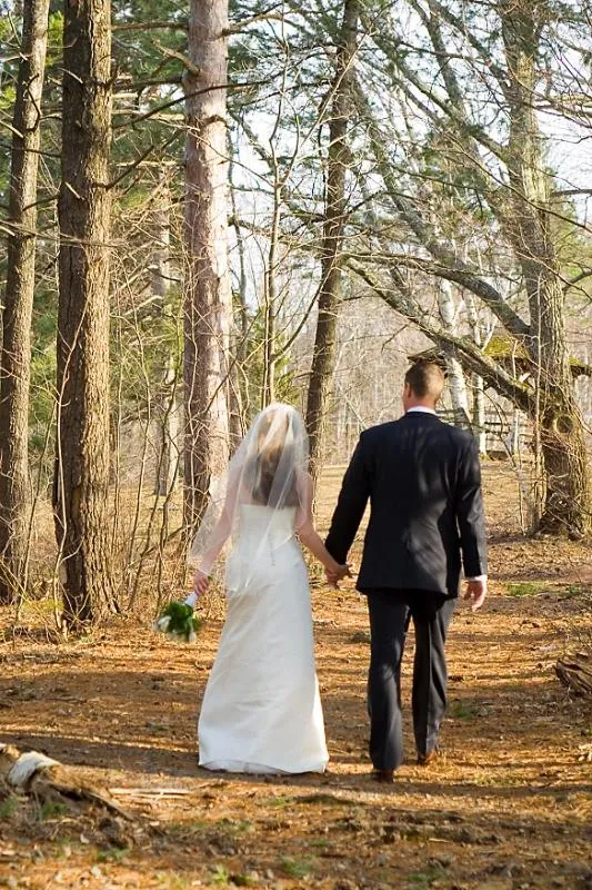 Hiking in Winter Clove Family Inn