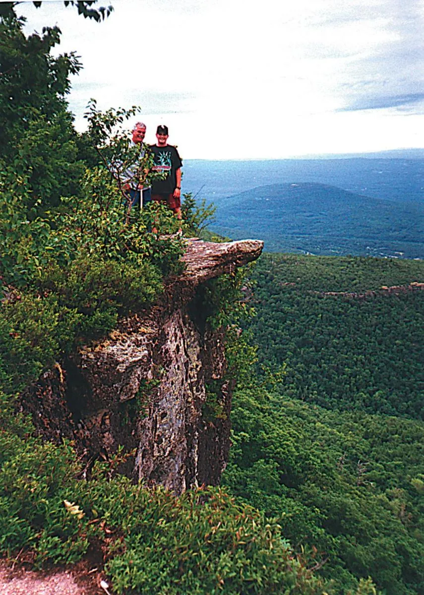 Hiking in Winter Clove Family Inn