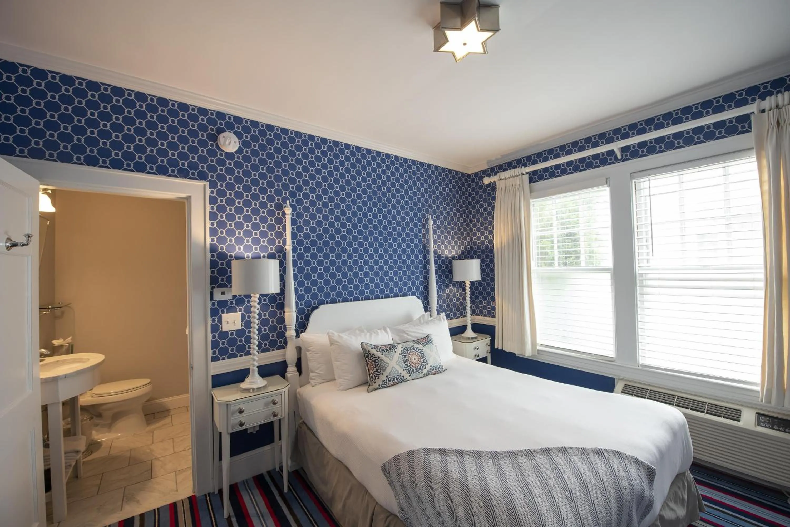 Bedroom, Bed in Kennebunkport Inn