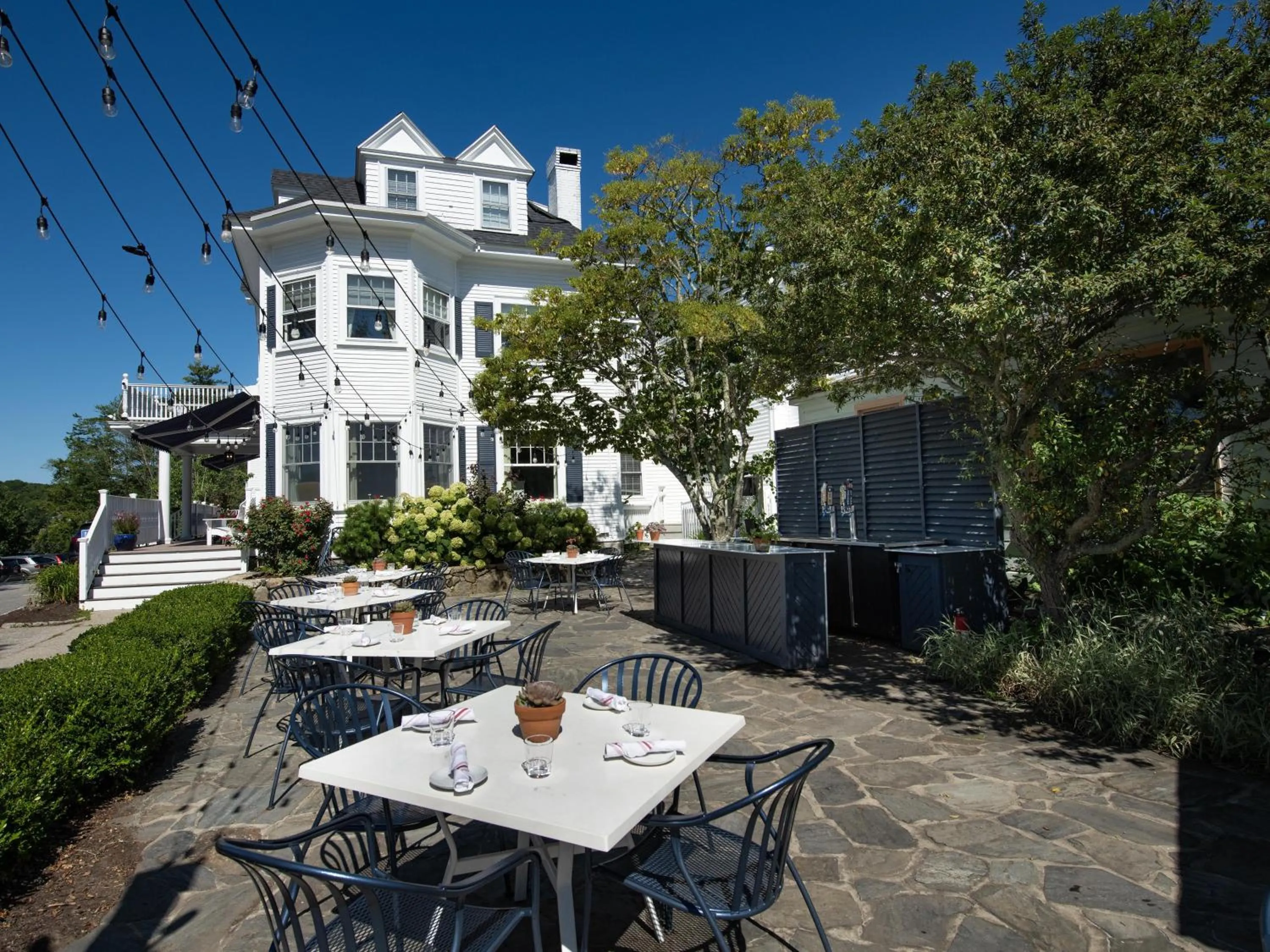 Property building in Kennebunkport Inn