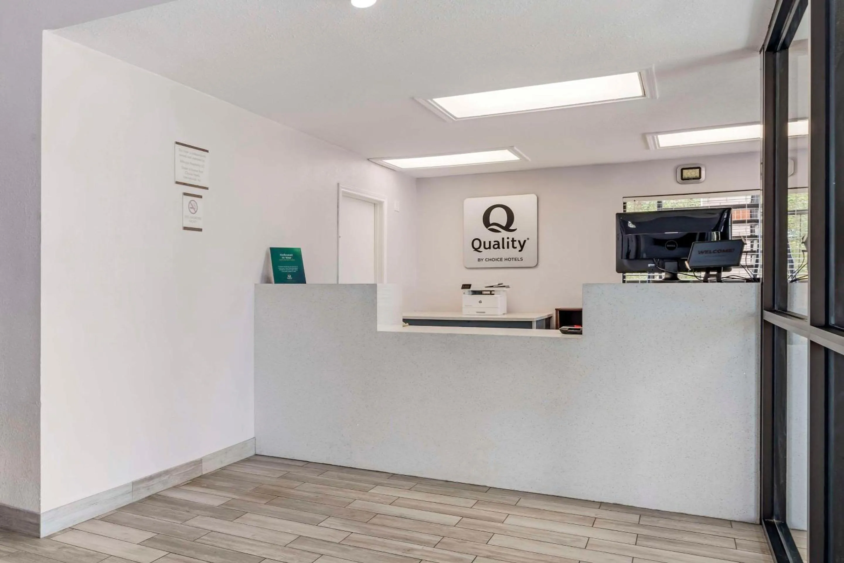 Lobby or reception in Americas Best Value Inn New Boston