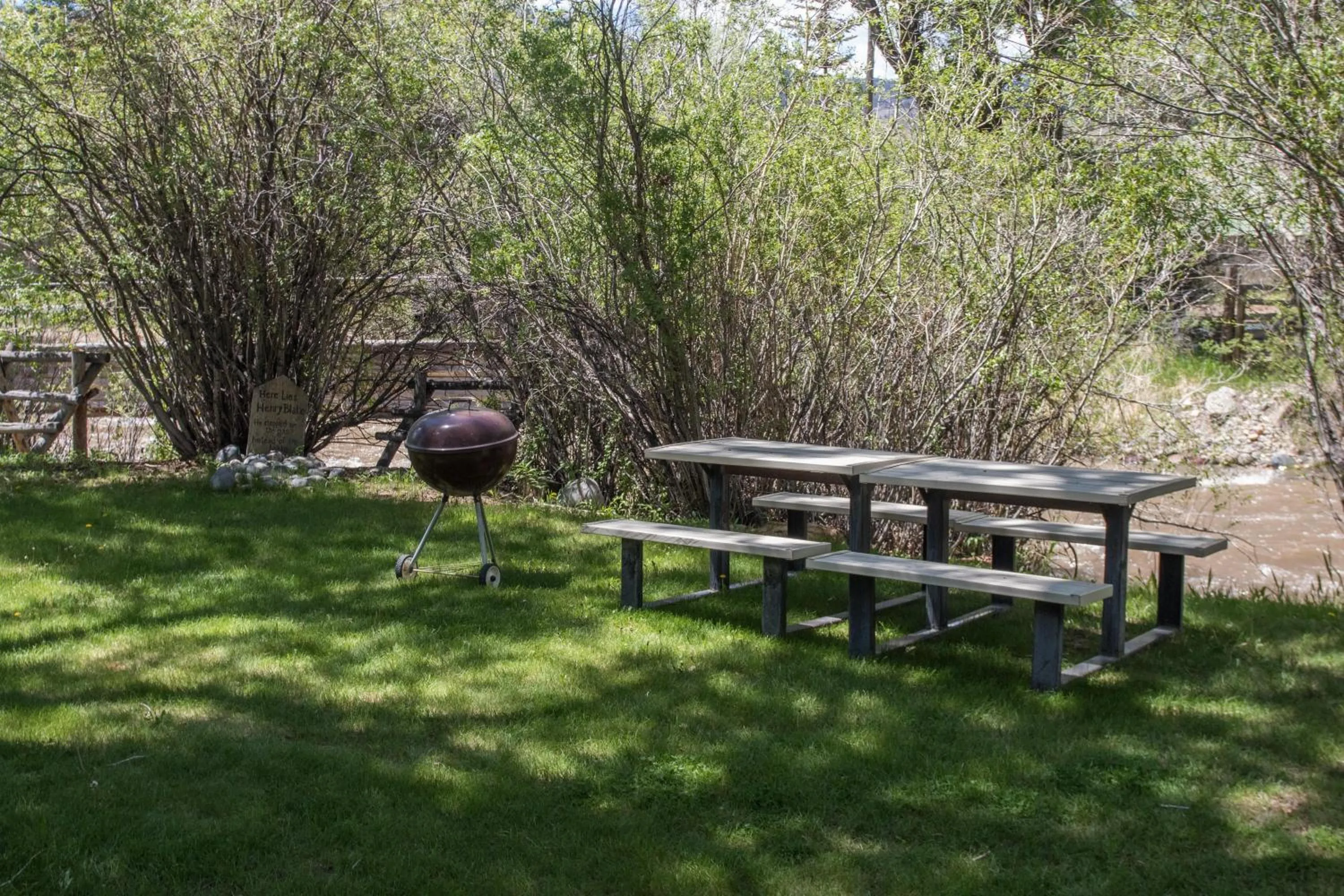 Day in Stagecoach Inn & Suites