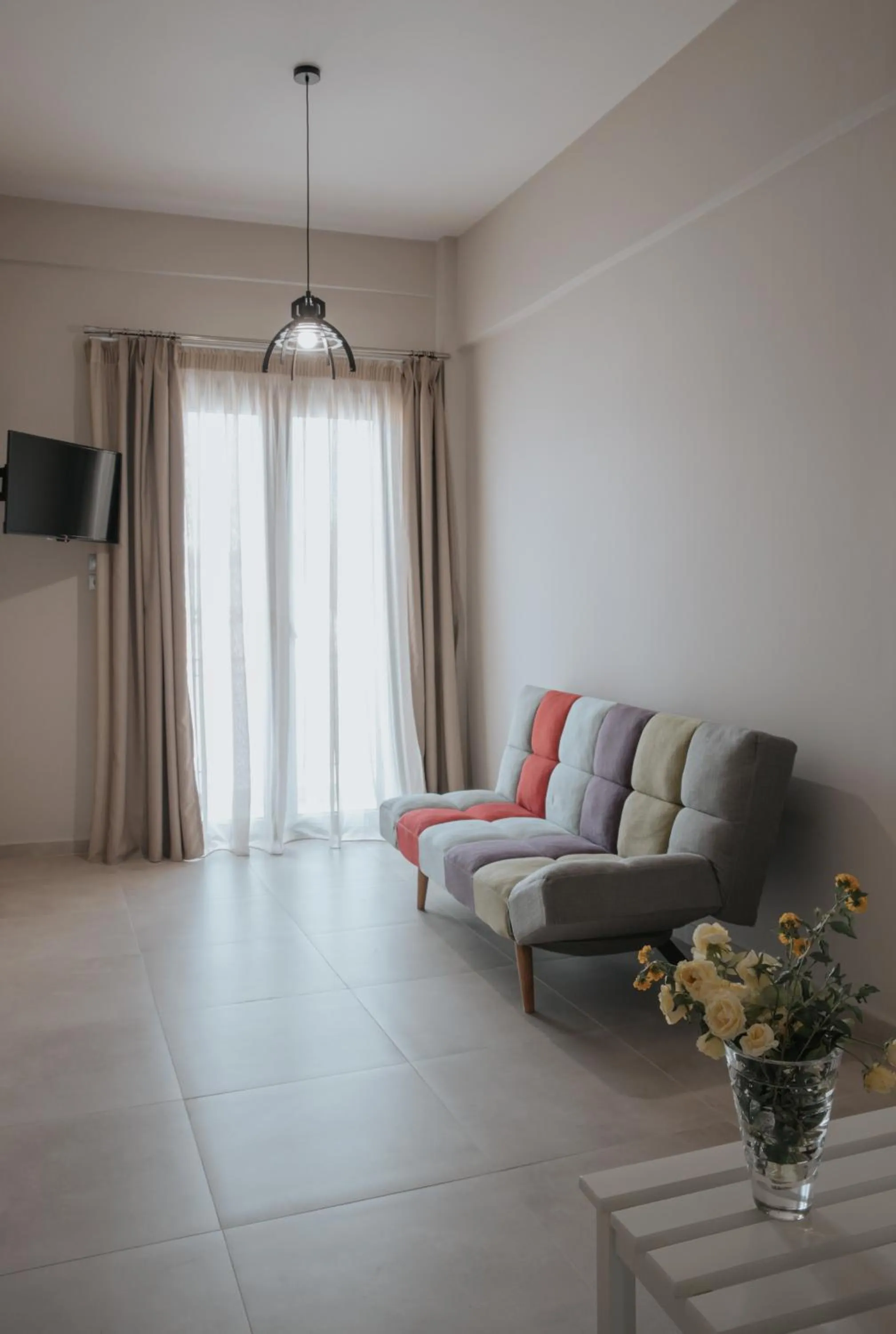 TV and multimedia in Vivari Acta