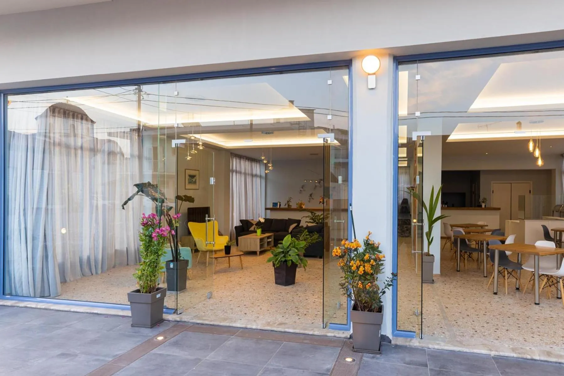 Restaurant/places to eat in Vivari Acta