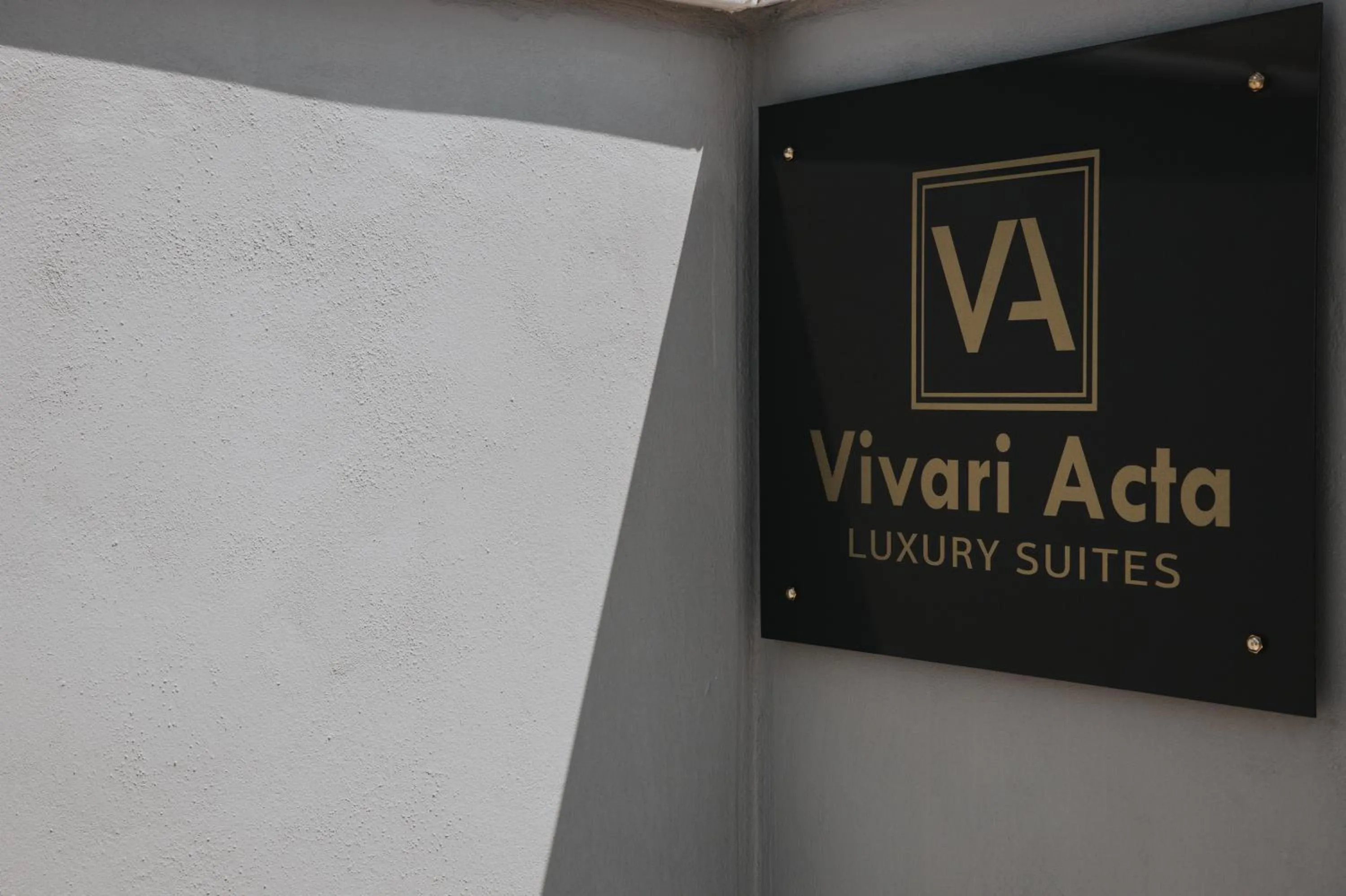 Property building in Vivari Acta