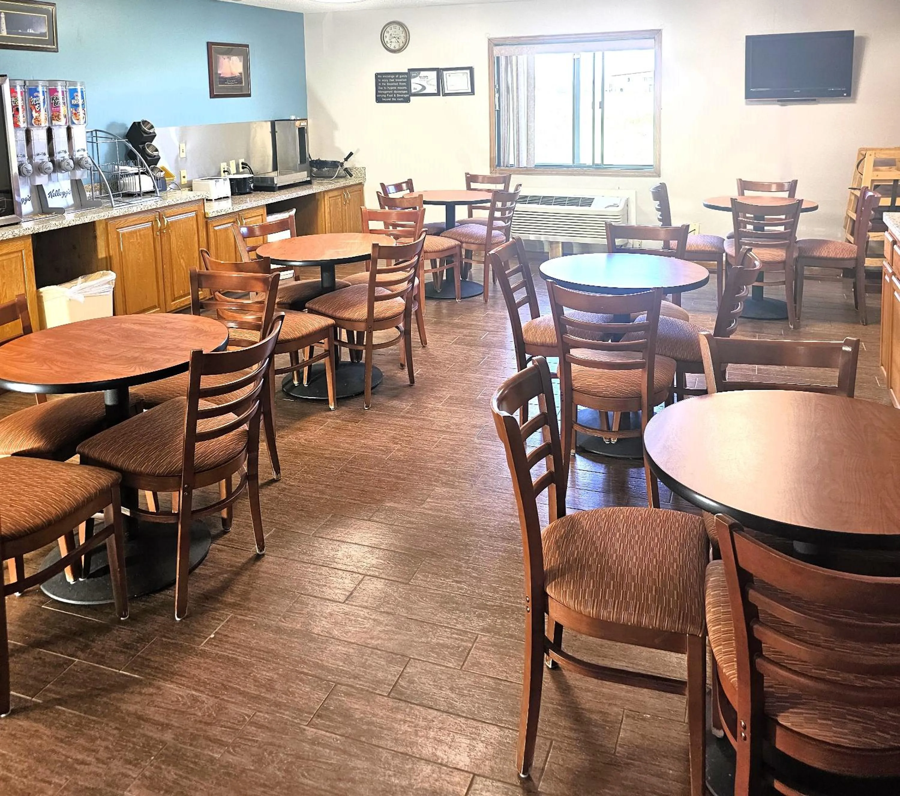 Breakfast in Days Inn by Wyndham North Sioux City