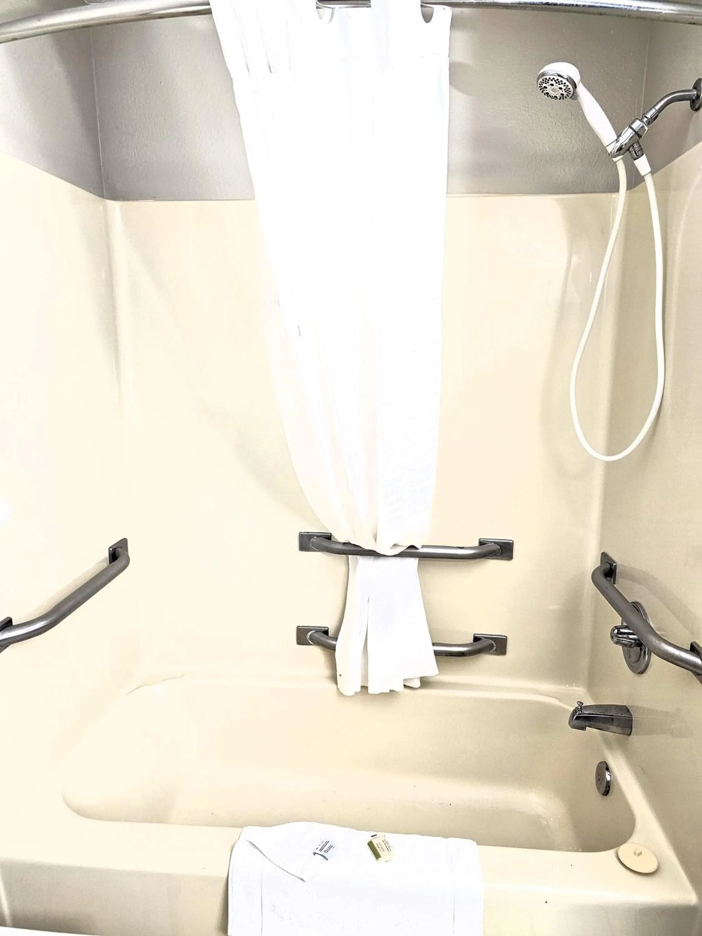 Shower in Days Inn by Wyndham North Sioux City