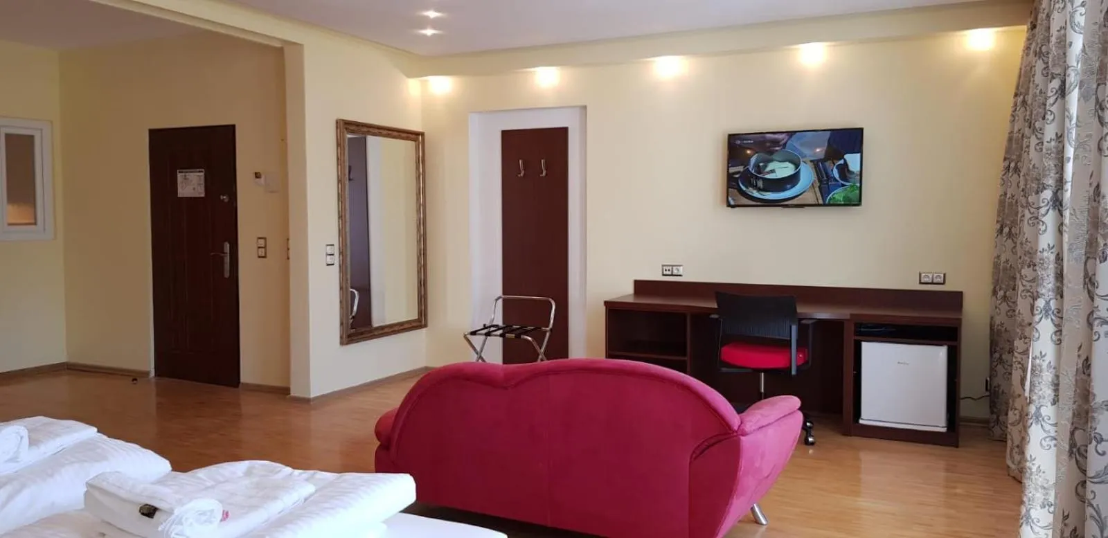 TV and multimedia in Hotel-Villa Lalee