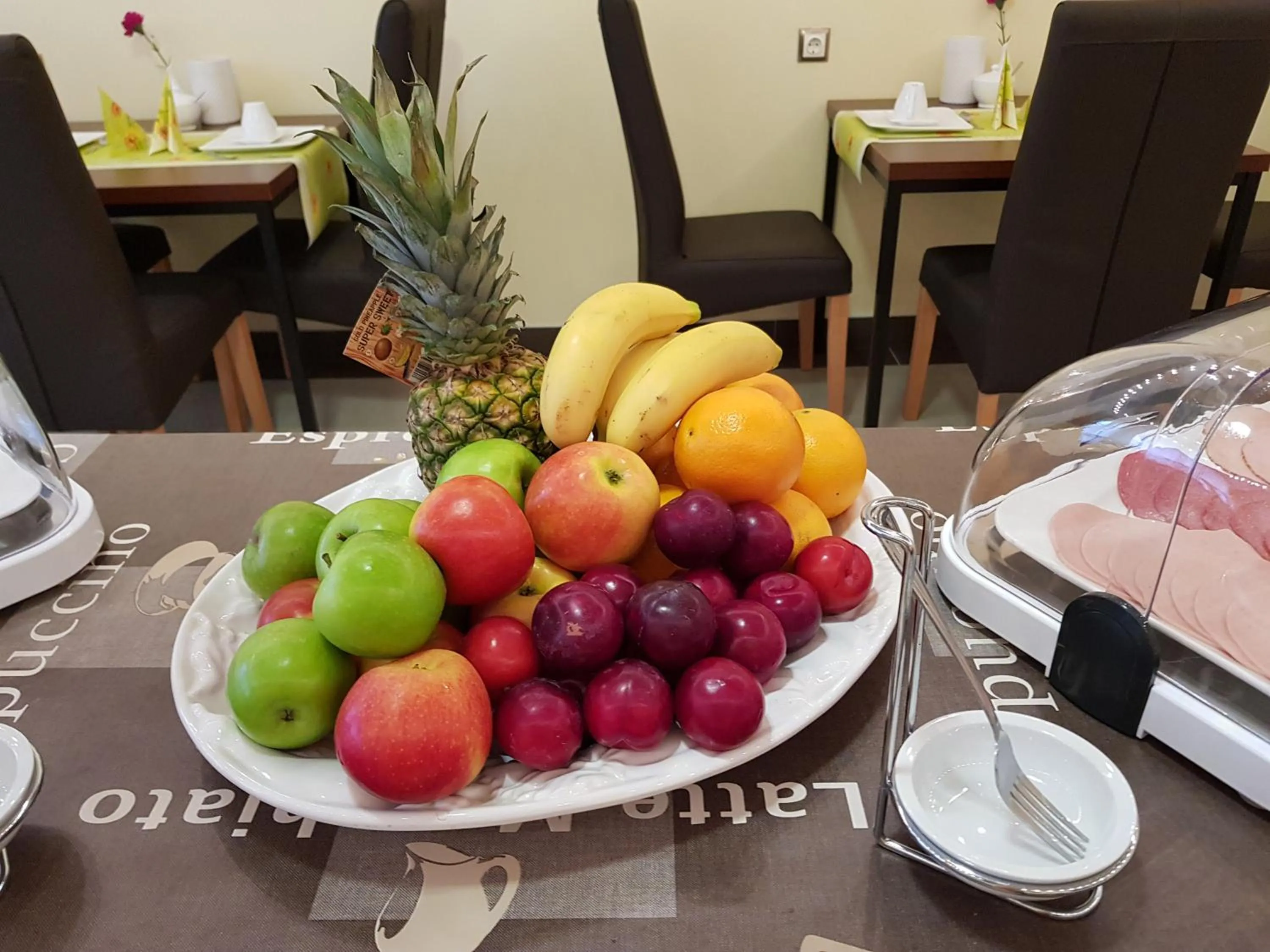 Breakfast in Hotel-Villa Lalee