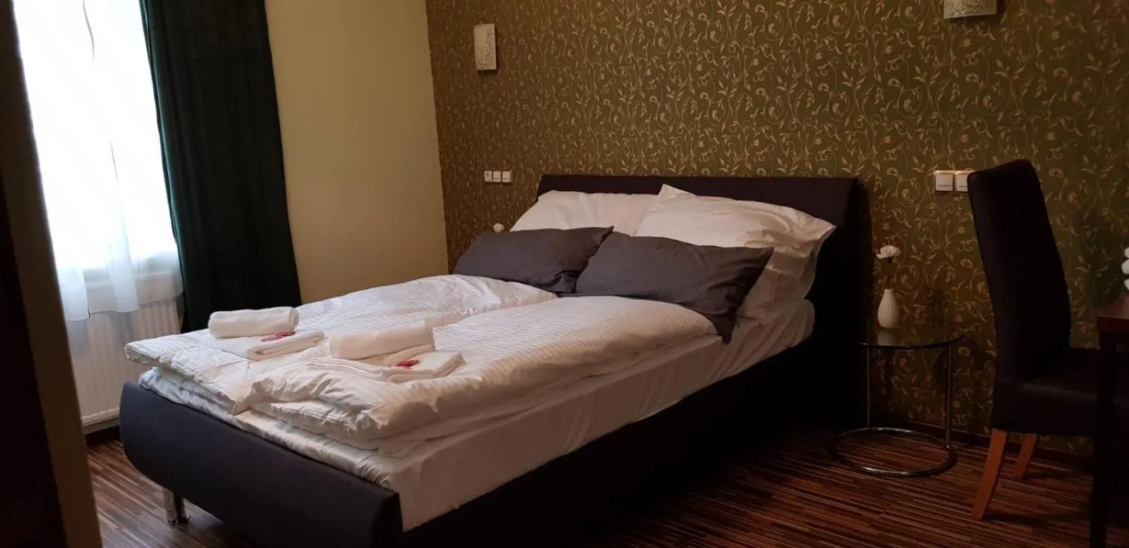 Bed in Hotel-Villa Lalee