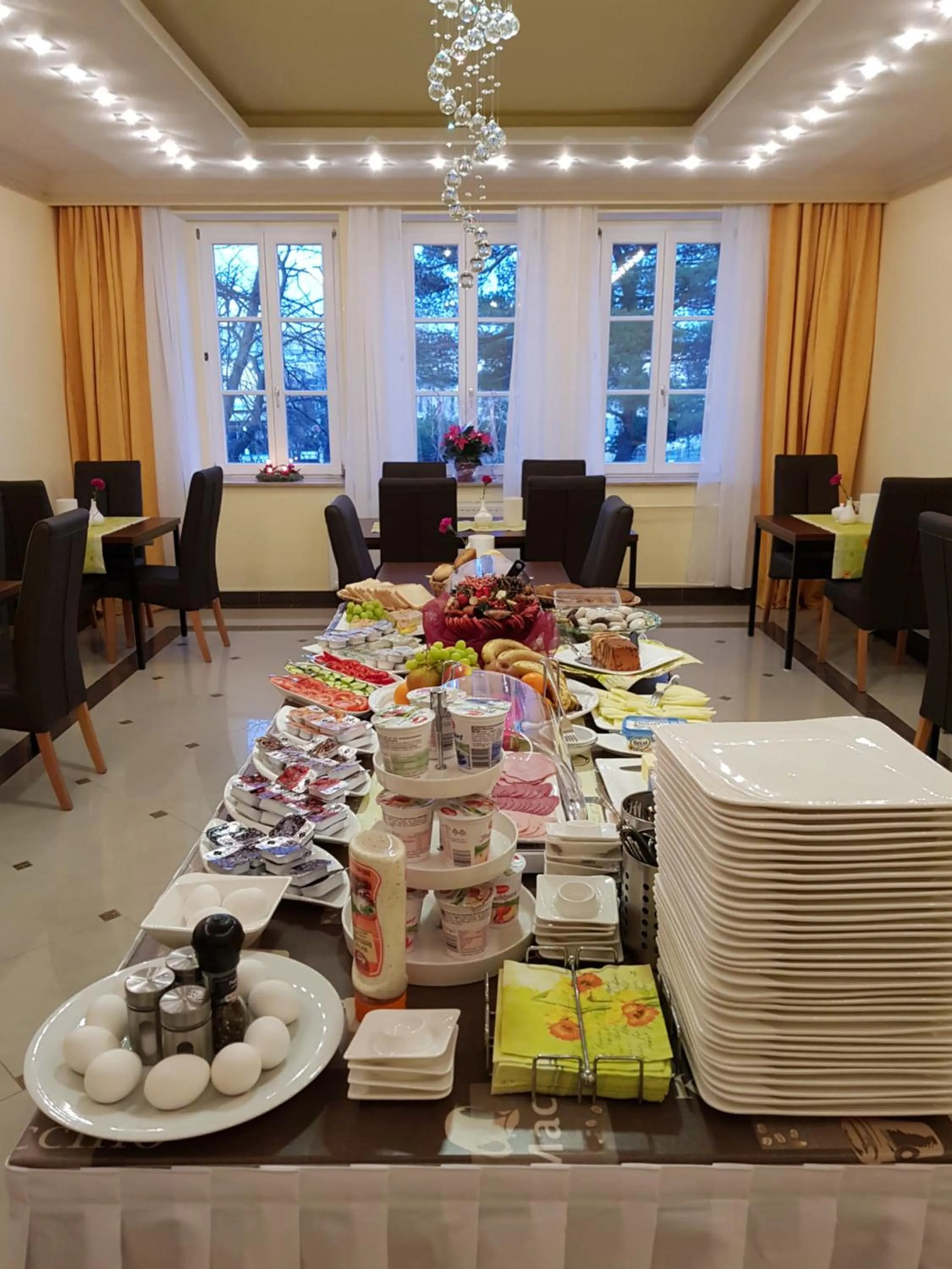 Breakfast in Hotel-Villa Lalee