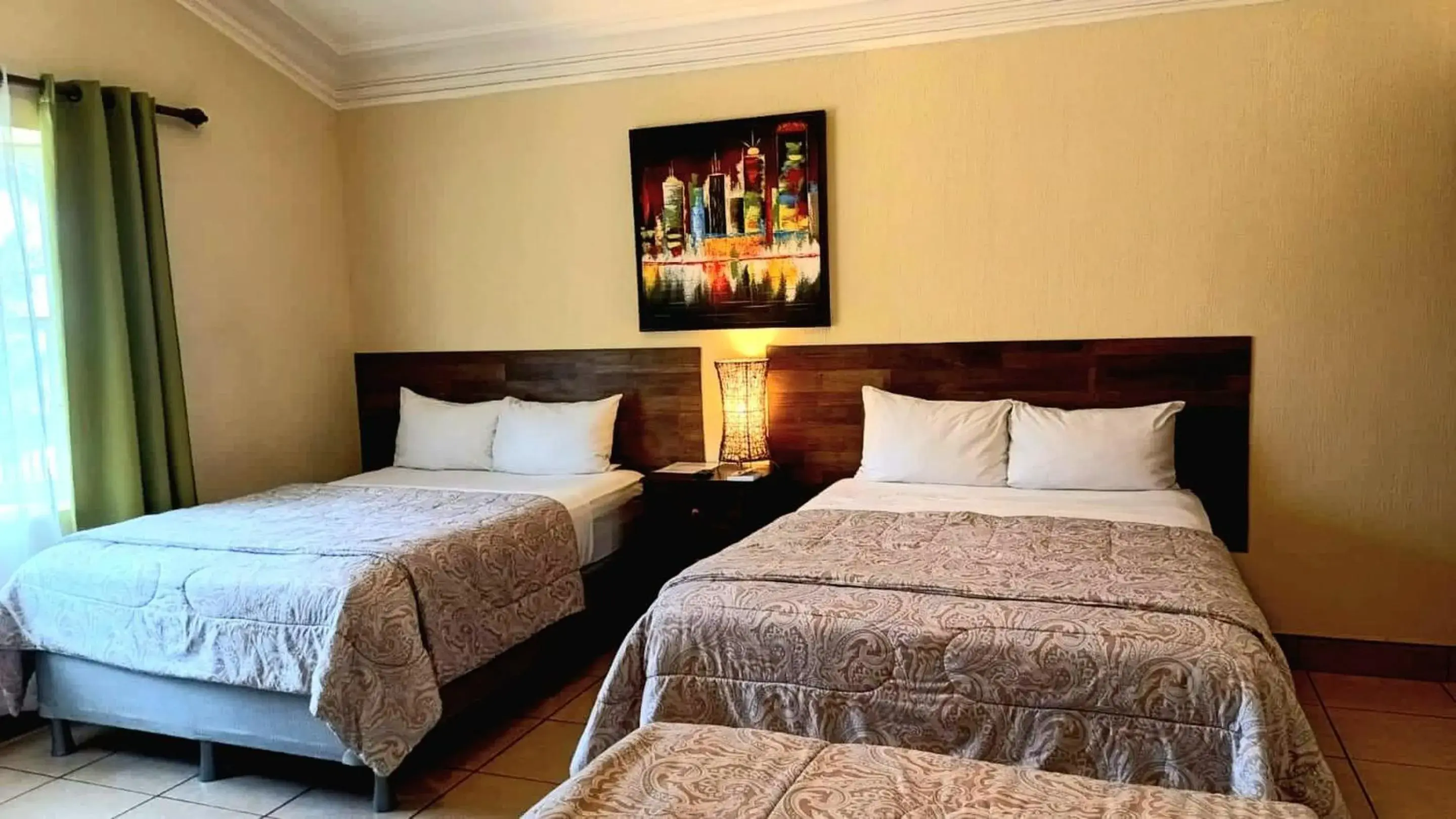 Family Room with Private Bathroom in Hotel Don Felipe Aeropuerto Family Room with Private Bathroom in Hotel Don Felipe Aeropuerto