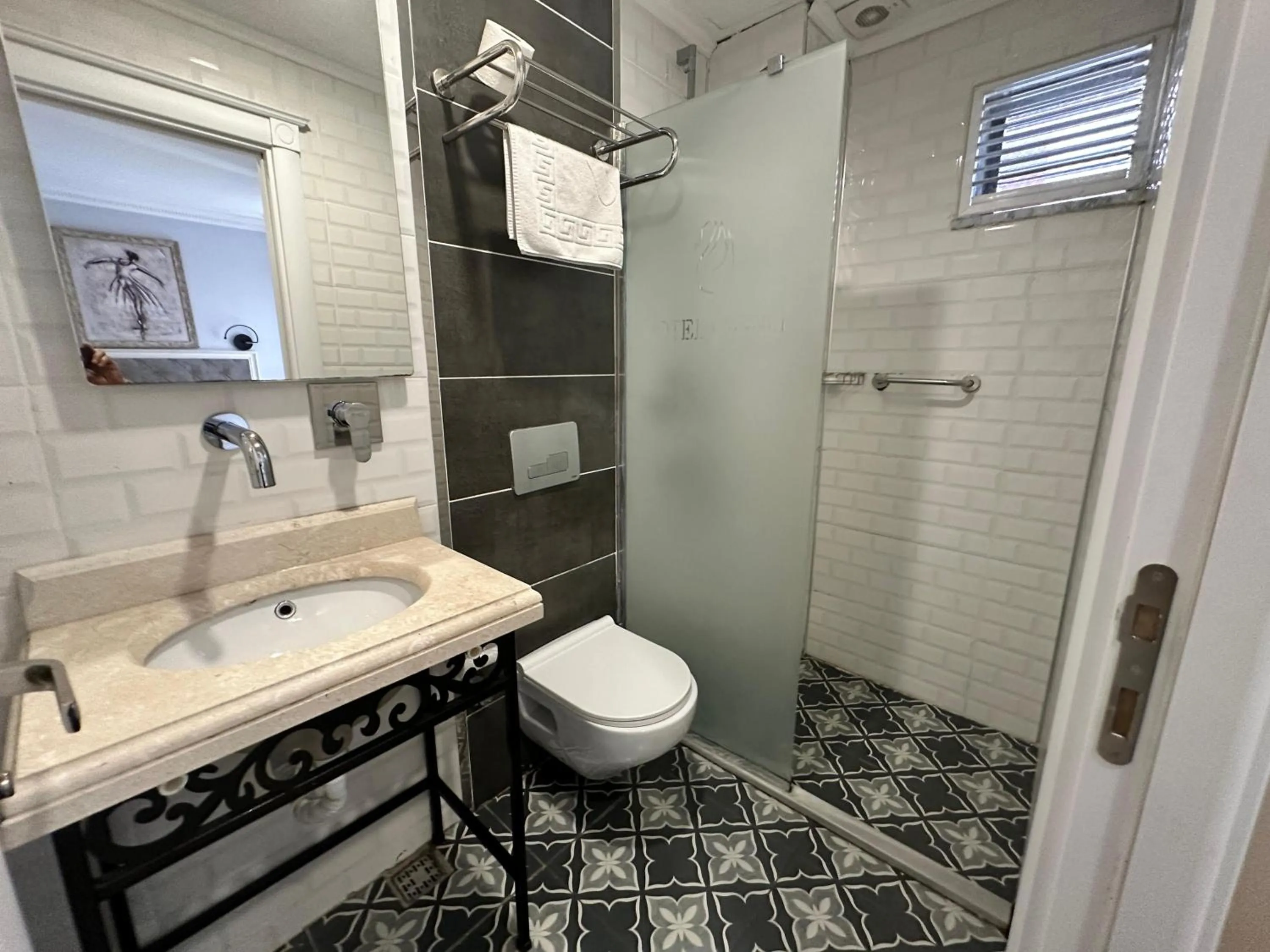 Bathroom in Good Night Hotel Istanbul