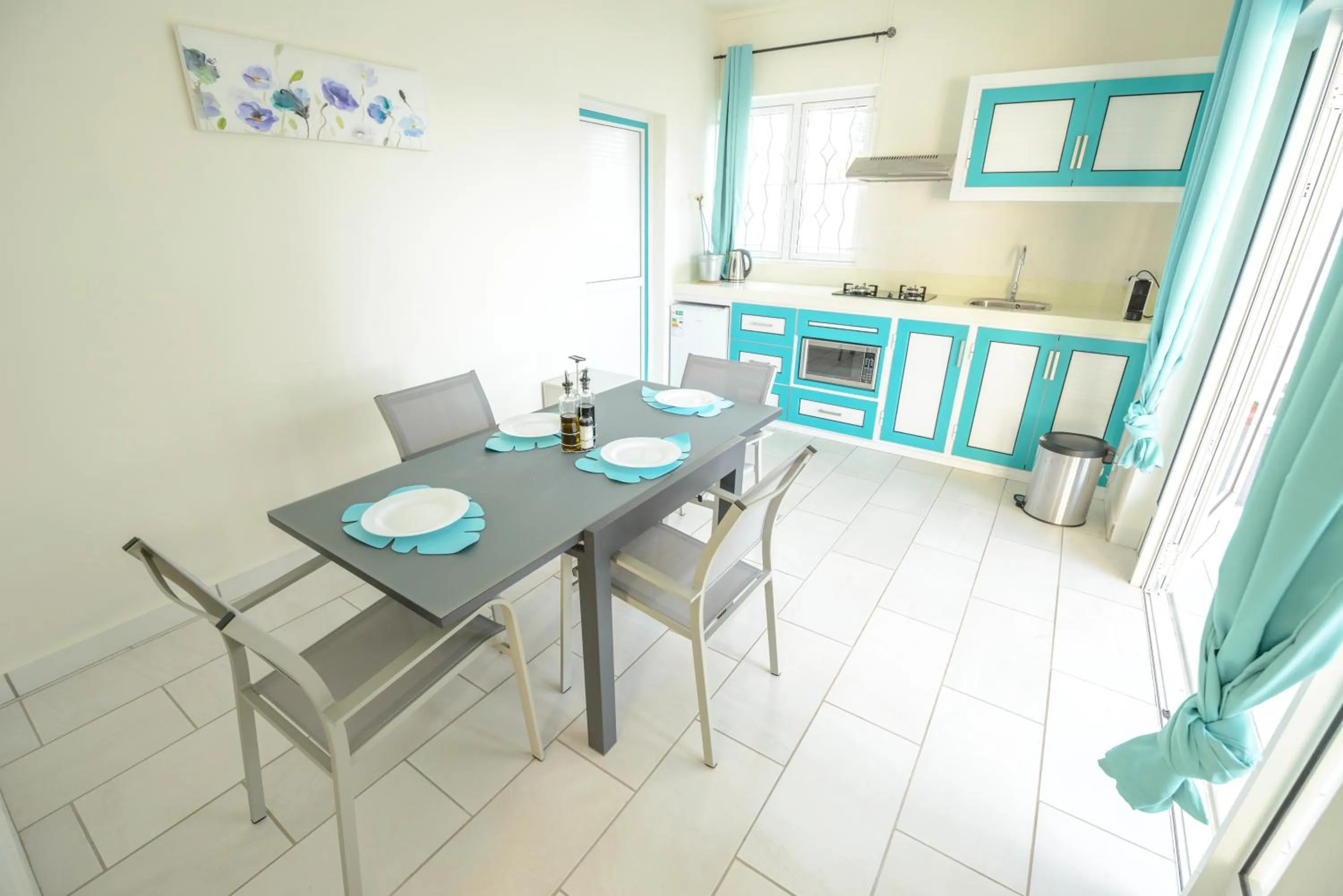 Kitchen or kitchenette in Abiki Mauritius with Tourism Authority Permit