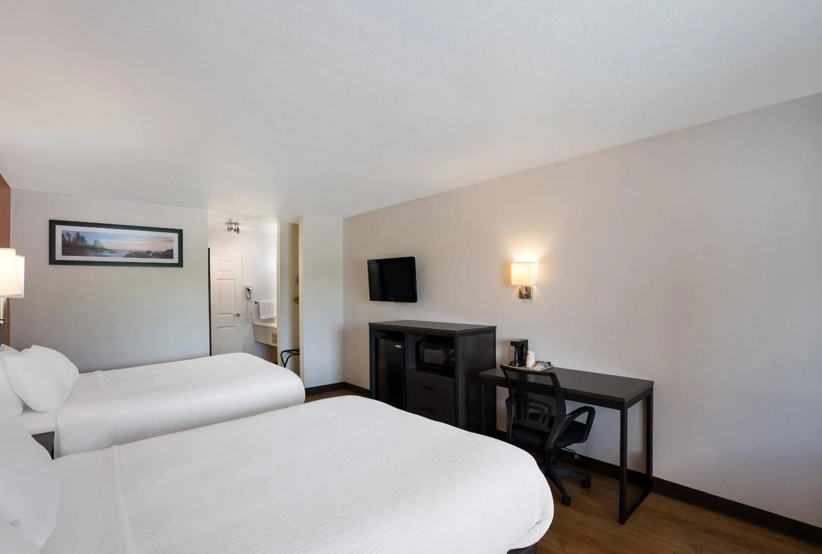 Bedroom, Bed in Quality Inn & Suites Junction