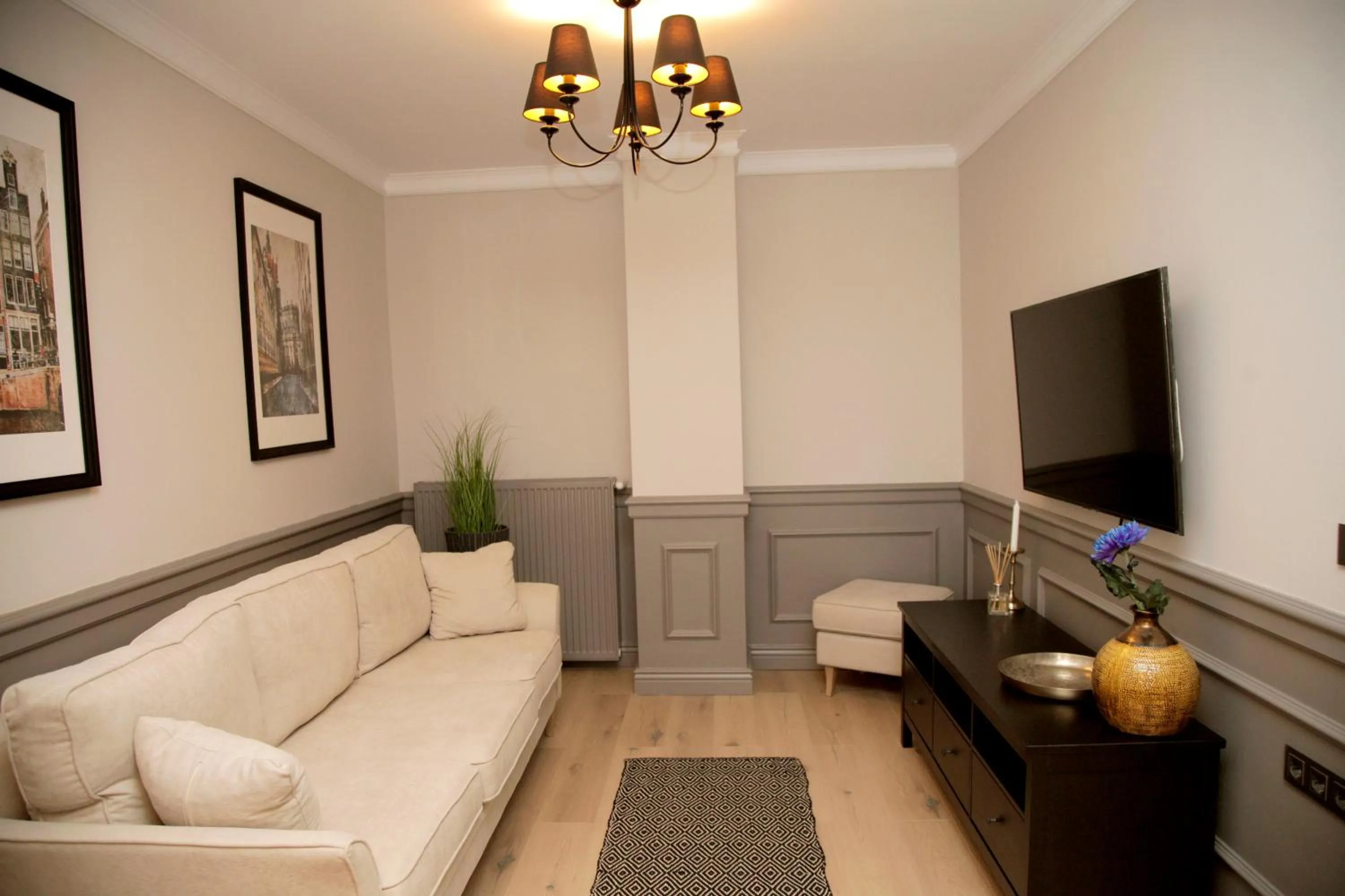 TV and multimedia in Central Boutique Apartments