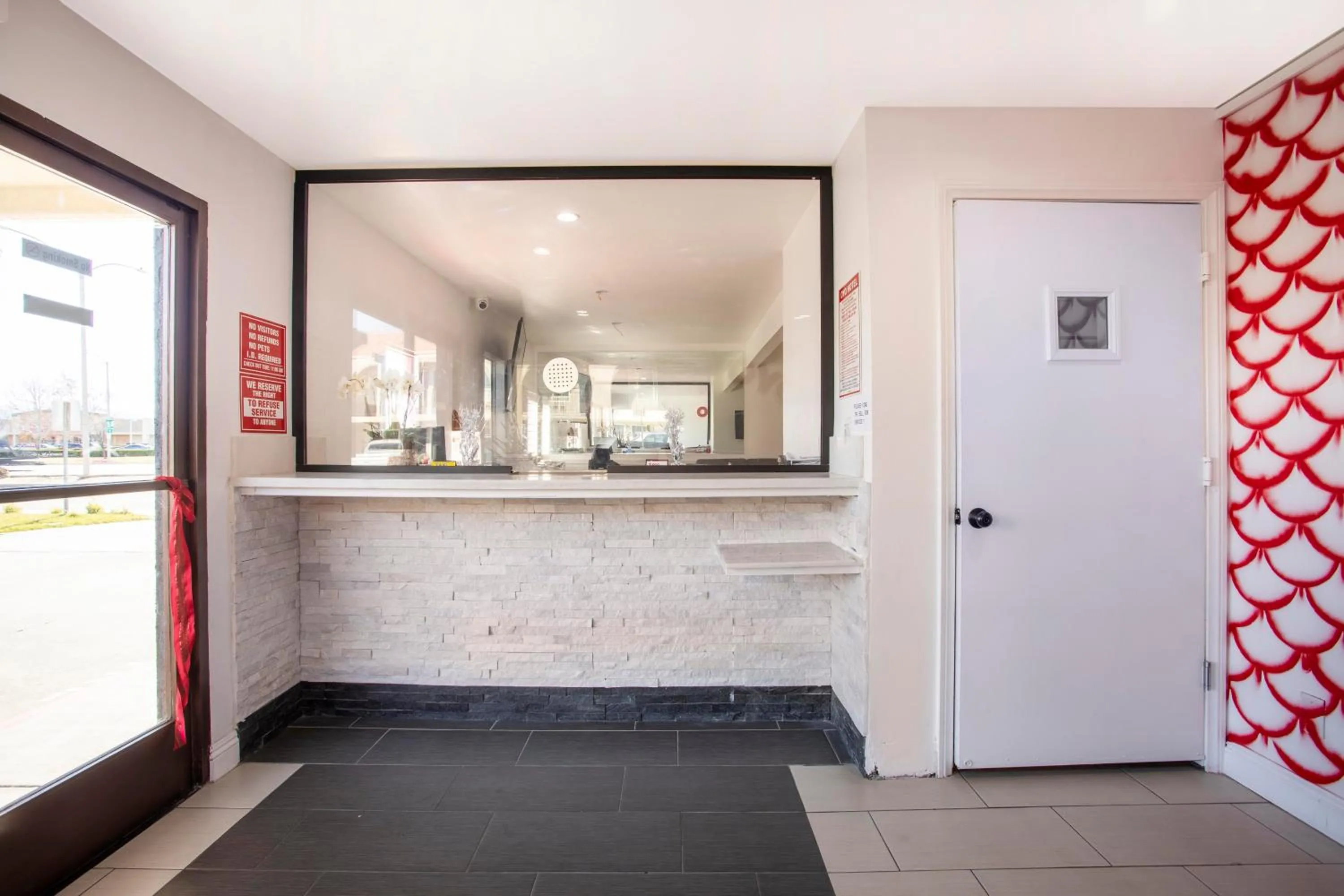 Lobby or reception in Hotel Palmdale - Antelope Valley -Listing Partner