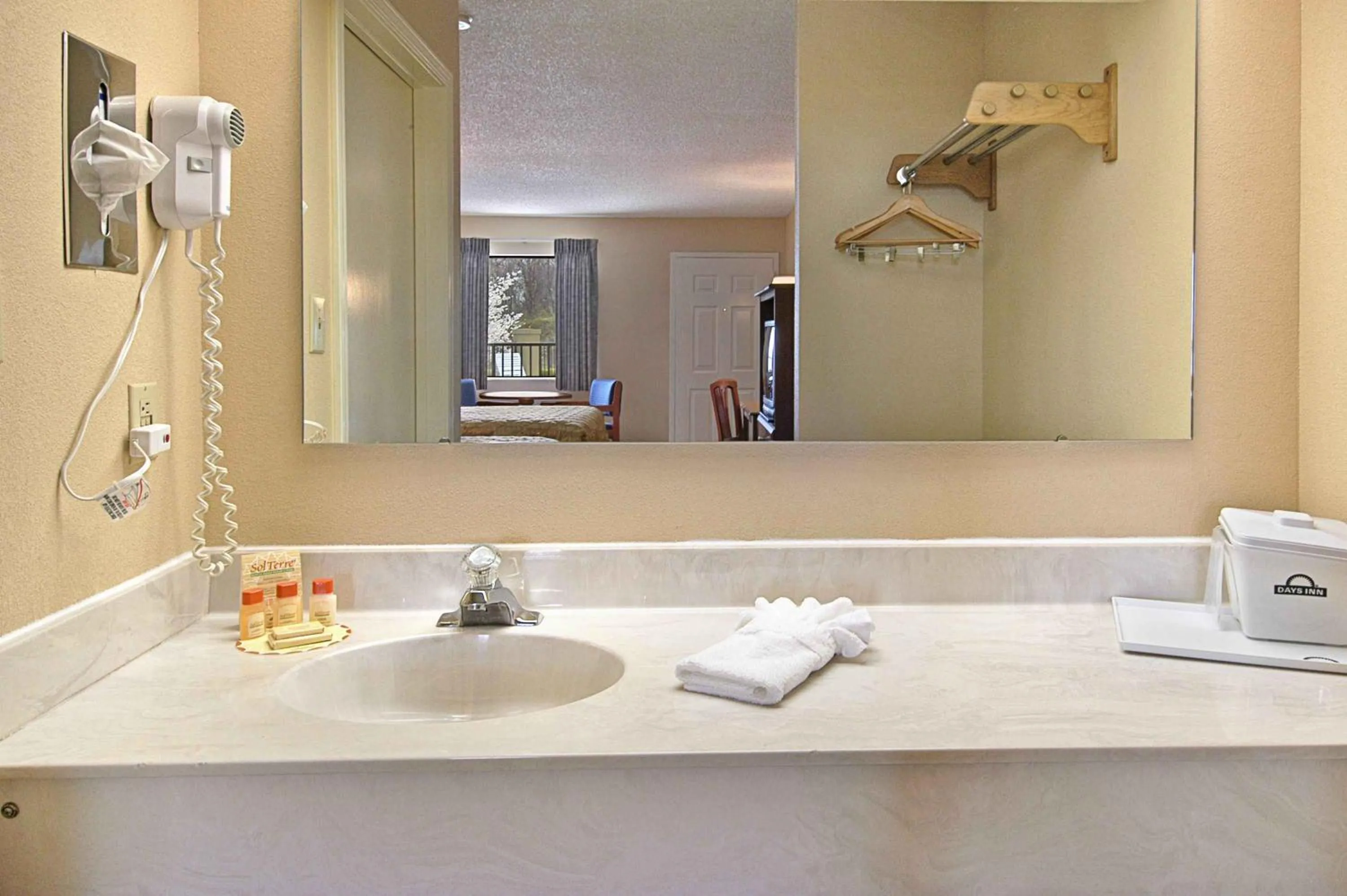 Bathroom in Days Inn by Wyndham Asheville Downtown North