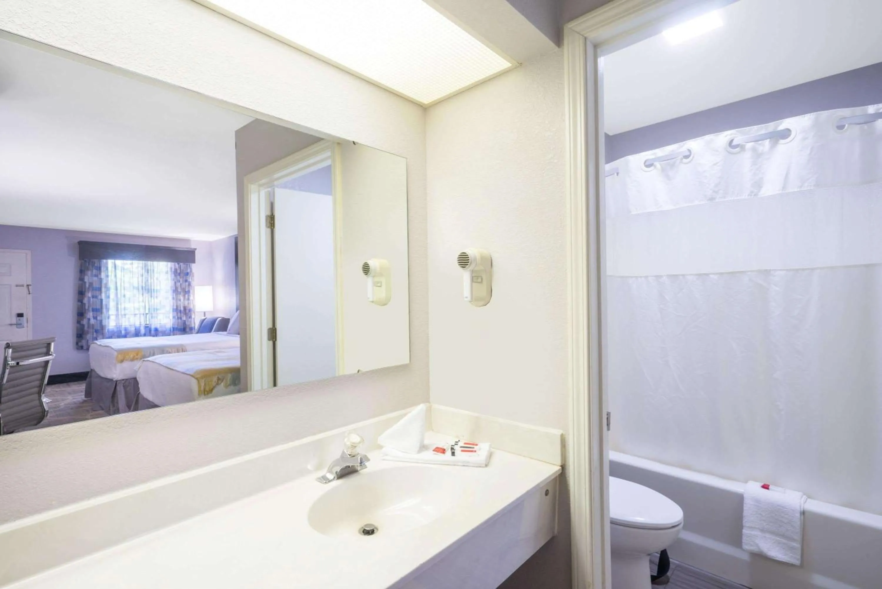 Bathroom in Days Inn by Wyndham Asheville Downtown North