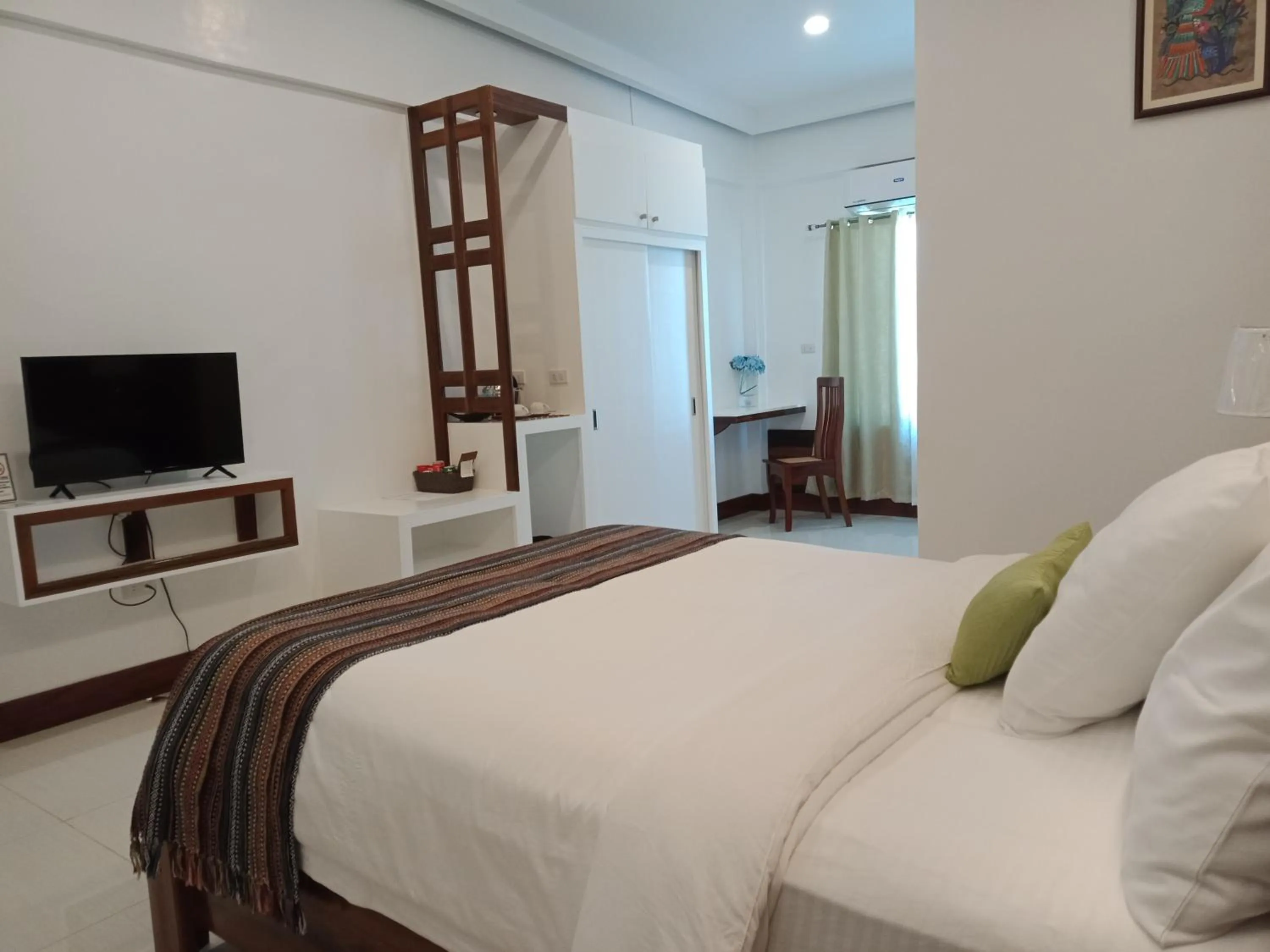 TV and multimedia, Bed in San Pedro Country Farm Resort and Event Center Inc