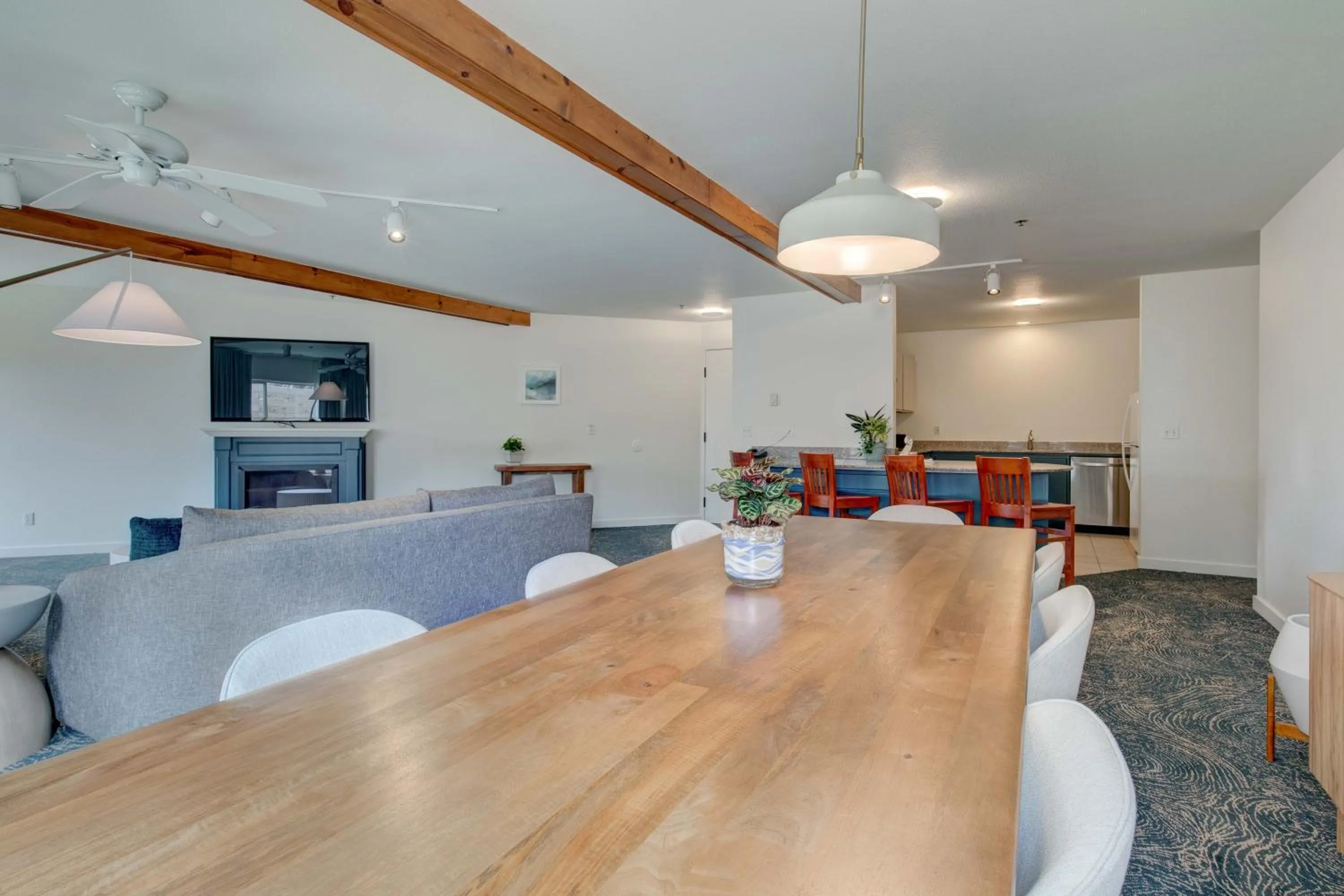 Dining area in Adobe Resort