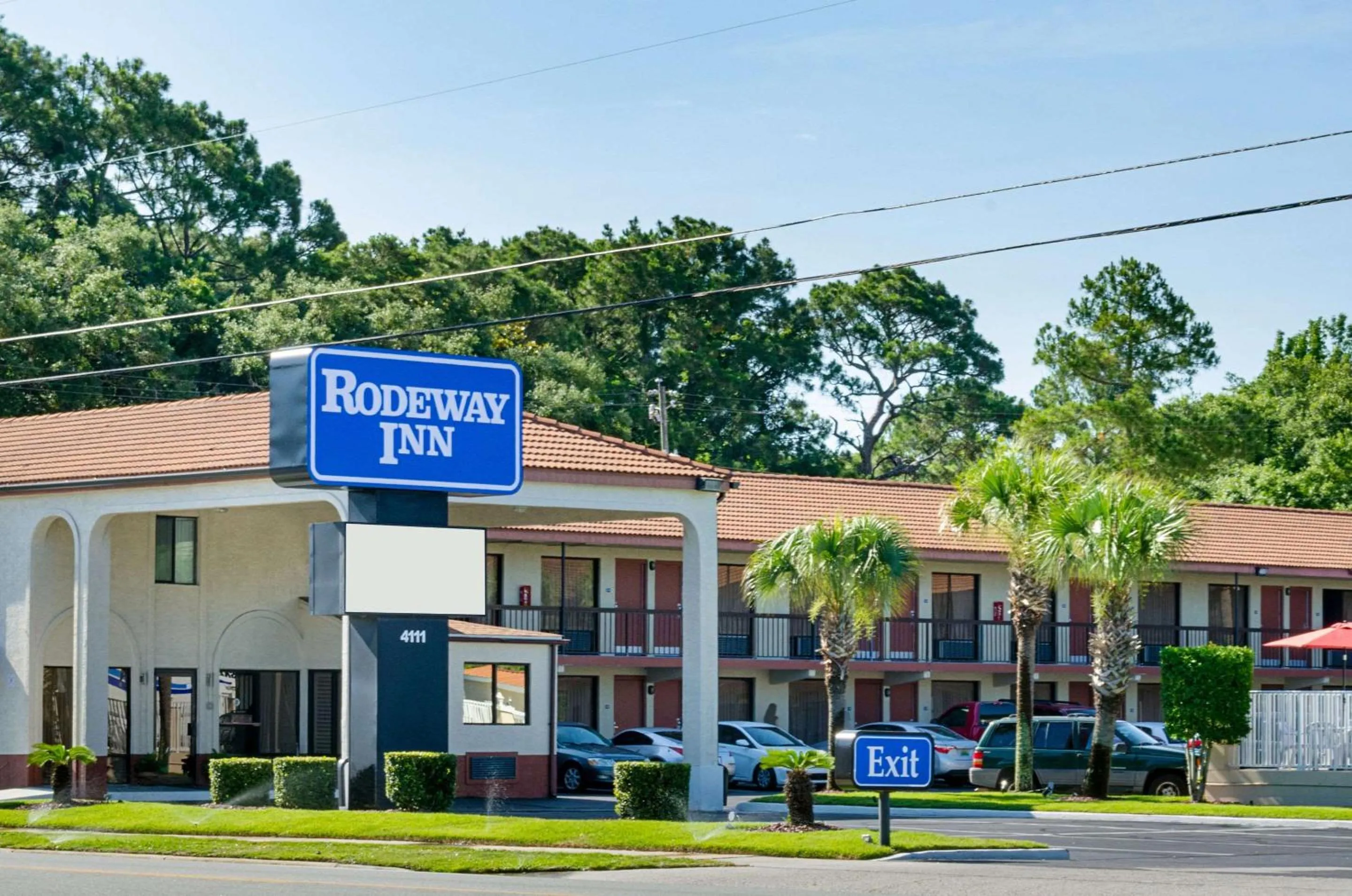 Property building in Rodeway Inn Panama City