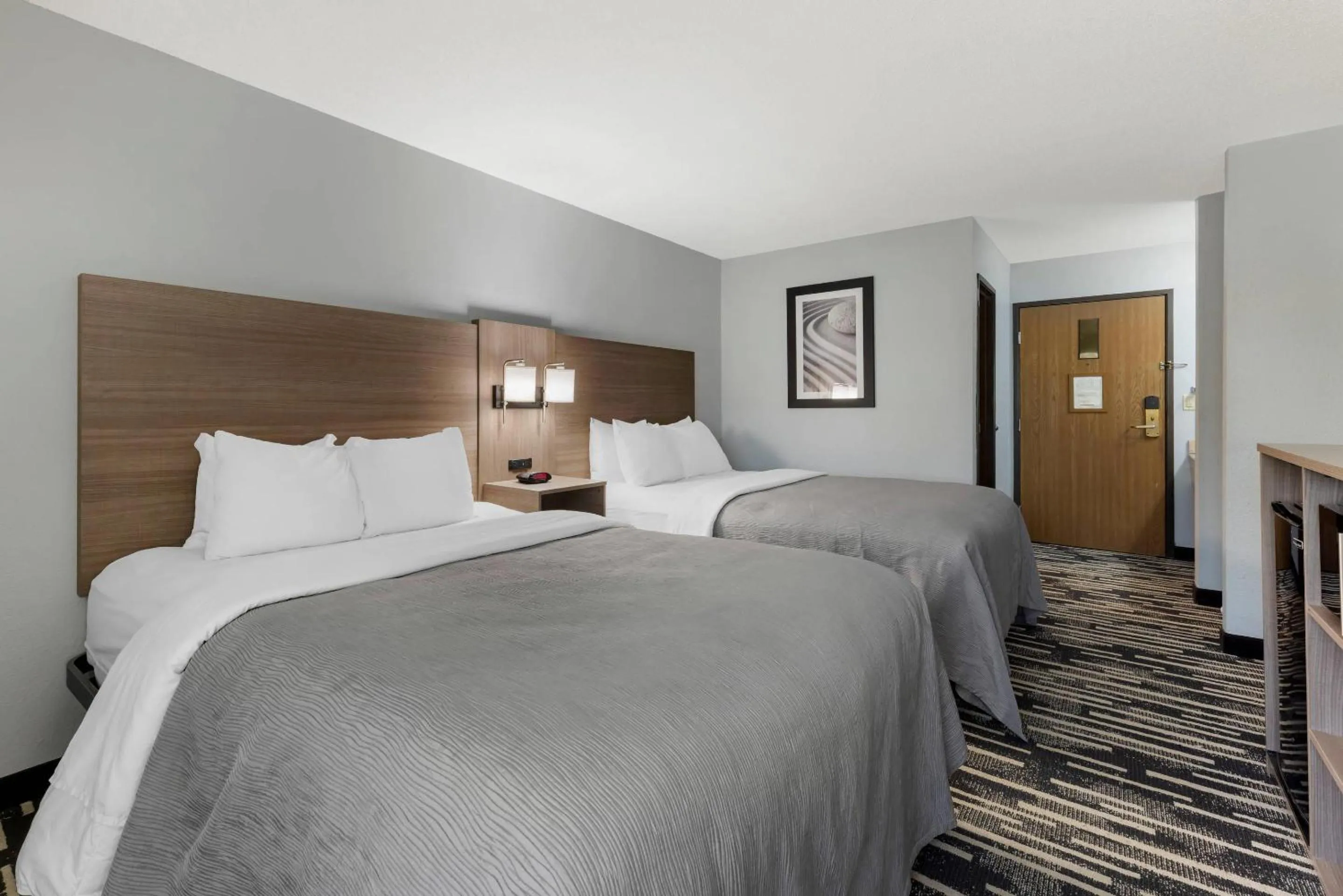 Bedroom, Bed in Quality Inn Chesterton near Indiana Dunes National Park I-94