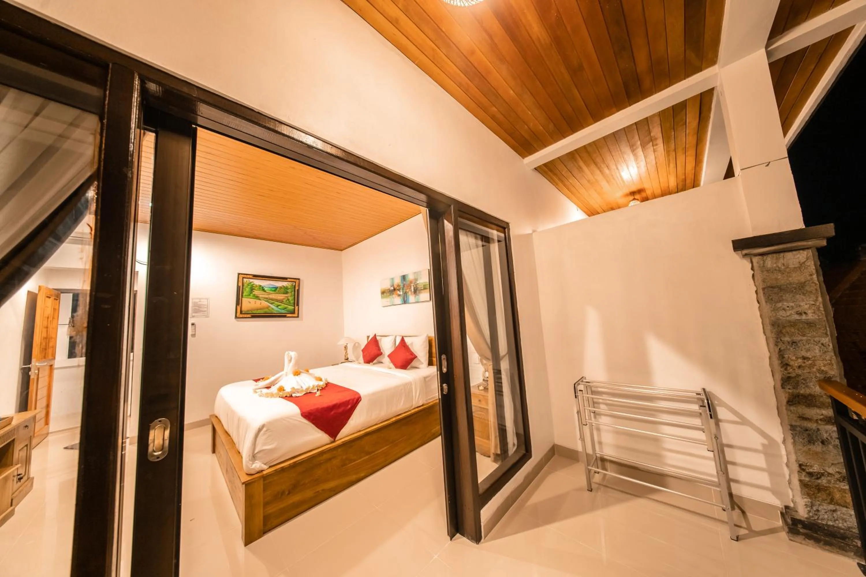 Bed in Surya Maha Bungallo