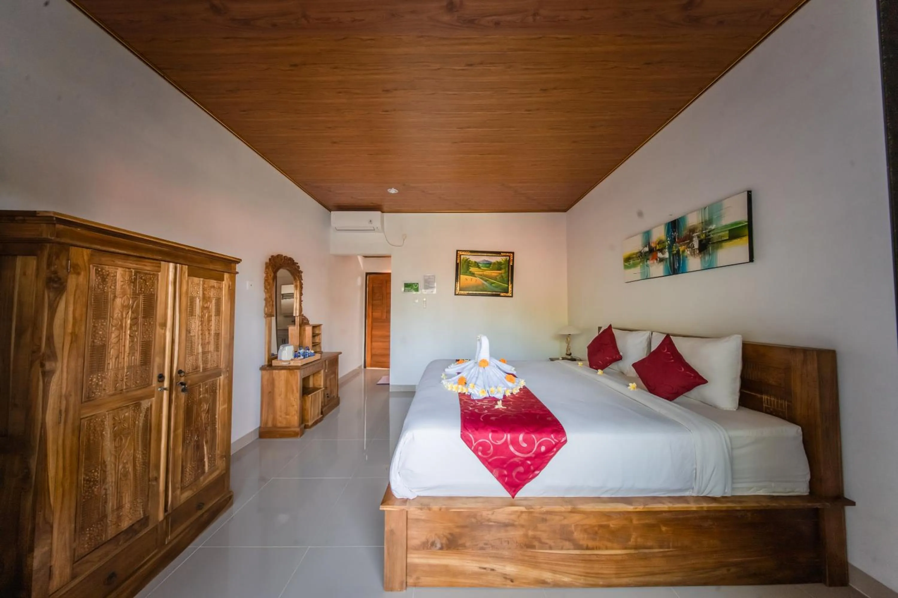 Bed in Surya Maha Bungallo