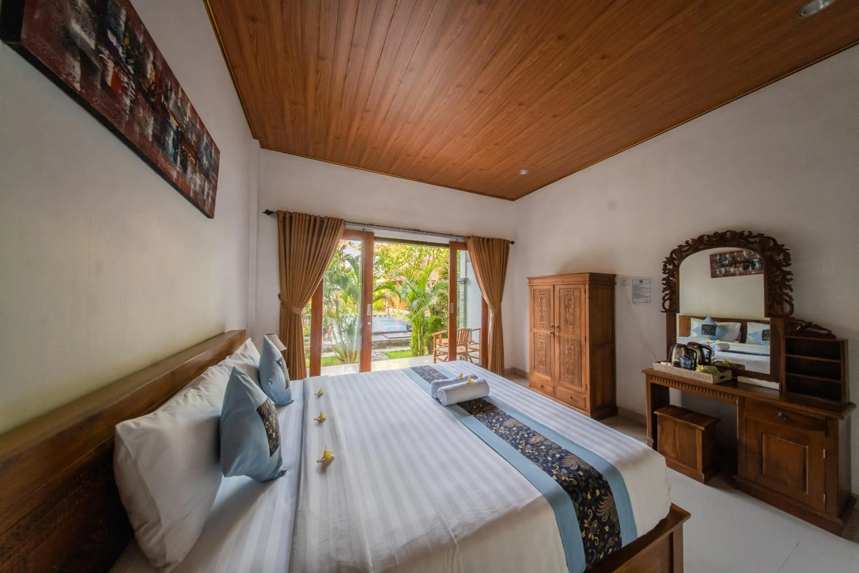 Bed in Surya Maha Bungallo